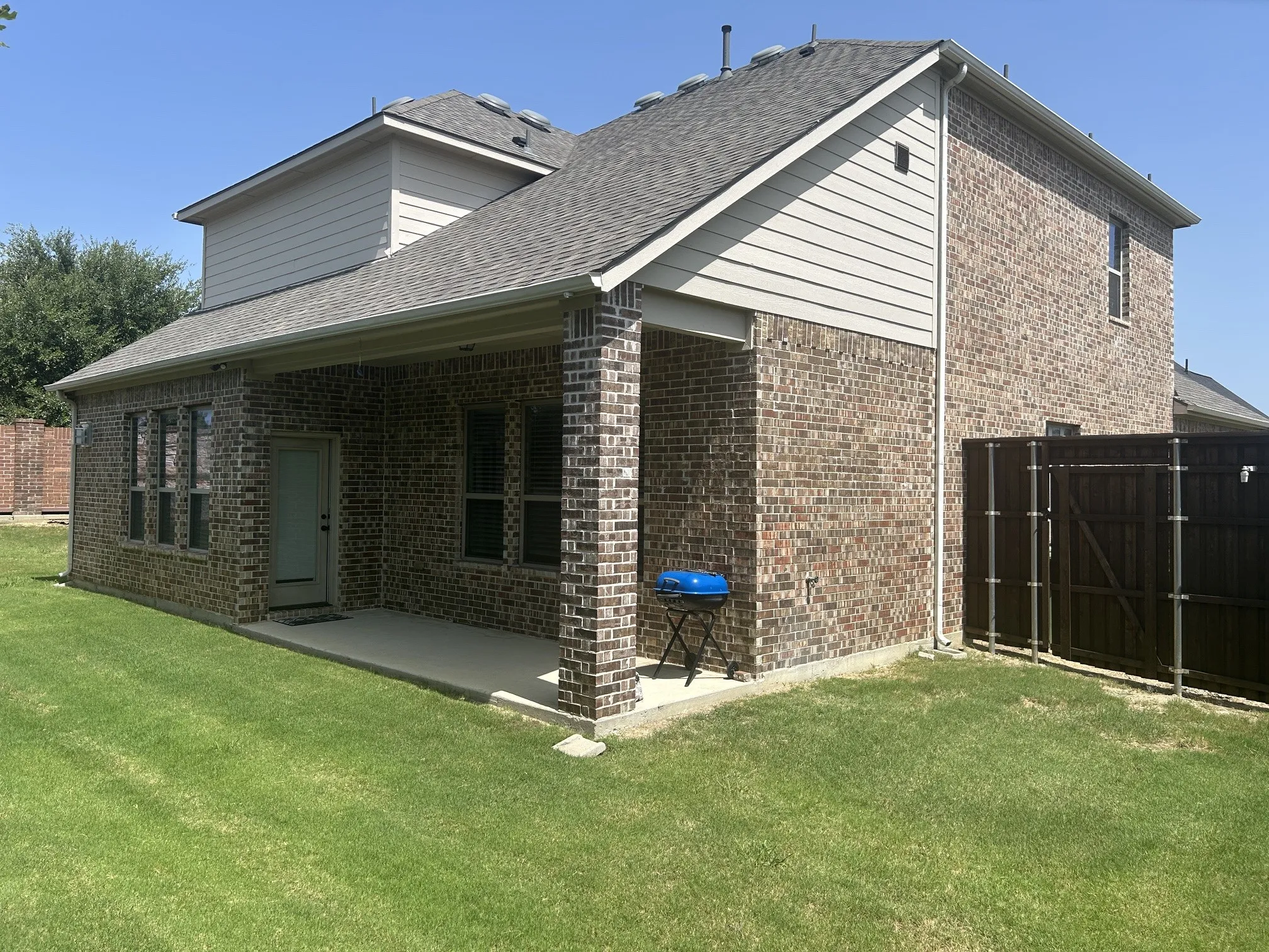 Single Family Residence For Rent in Tarrant County , 2000 Bent Creek Way, Mansfield, Texas 76063, 5 Bedroom, 5 Bathroom, 2 Garage spaces, 3,189 Sqft, built in 2018, mls#21336047, Real Estate Agent in Mansfield, Homes For Rent in Tarrant county, Homes For Rent in Mansfield, Realtor in Mansfield Texas, Real Estate Brokerage Independent Realty Texas, Luminita Cordes Realtor