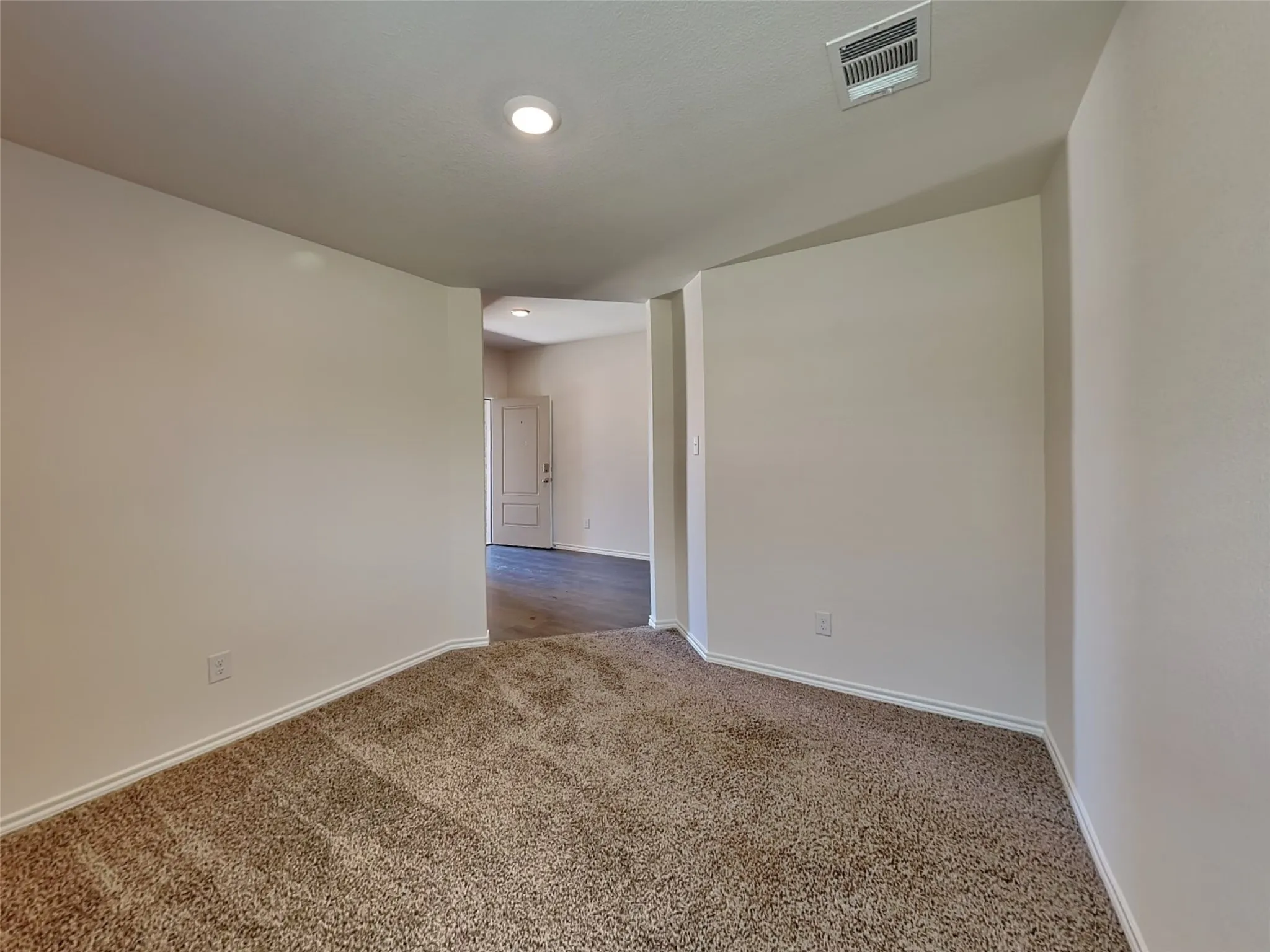 Single Family Residence For Rent in Denton County , 2909 Menguita Street, Denton, Texas 76209, 4 Bedroom, 3 Bathroom, 2 Garage spaces, 2,084 Sqft, built in 2020, mls#21336888, Real Estate Agent in Denton, Homes For Rent in Denton county, Homes For Rent in Denton, Realtor in Denton Texas, Real Estate Brokerage Independent Realty Texas, Luminita Cordes Realtor