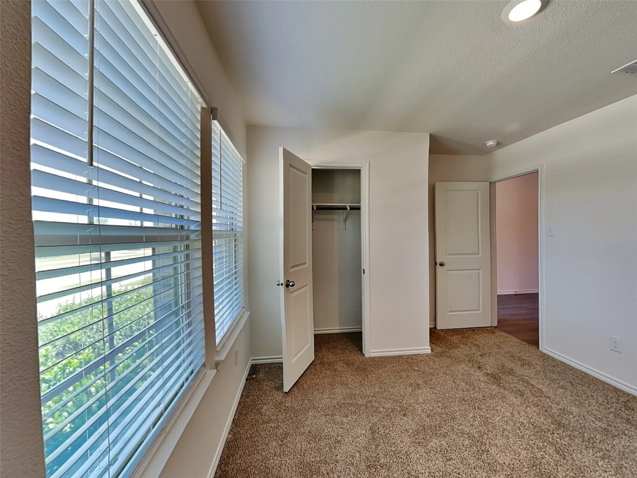 Single Family Residence For Rent in Denton County , 2909 Menguita Street, Denton, Texas 76209, 4 Bedroom, 3 Bathroom, 2 Garage spaces, 2,084 Sqft, built in 2020, mls#21336888, Real Estate Agent in Denton, Homes For Rent in Denton county, Homes For Rent in Denton, Realtor in Denton Texas, Real Estate Brokerage Independent Realty Texas, Luminita Cordes Realtor