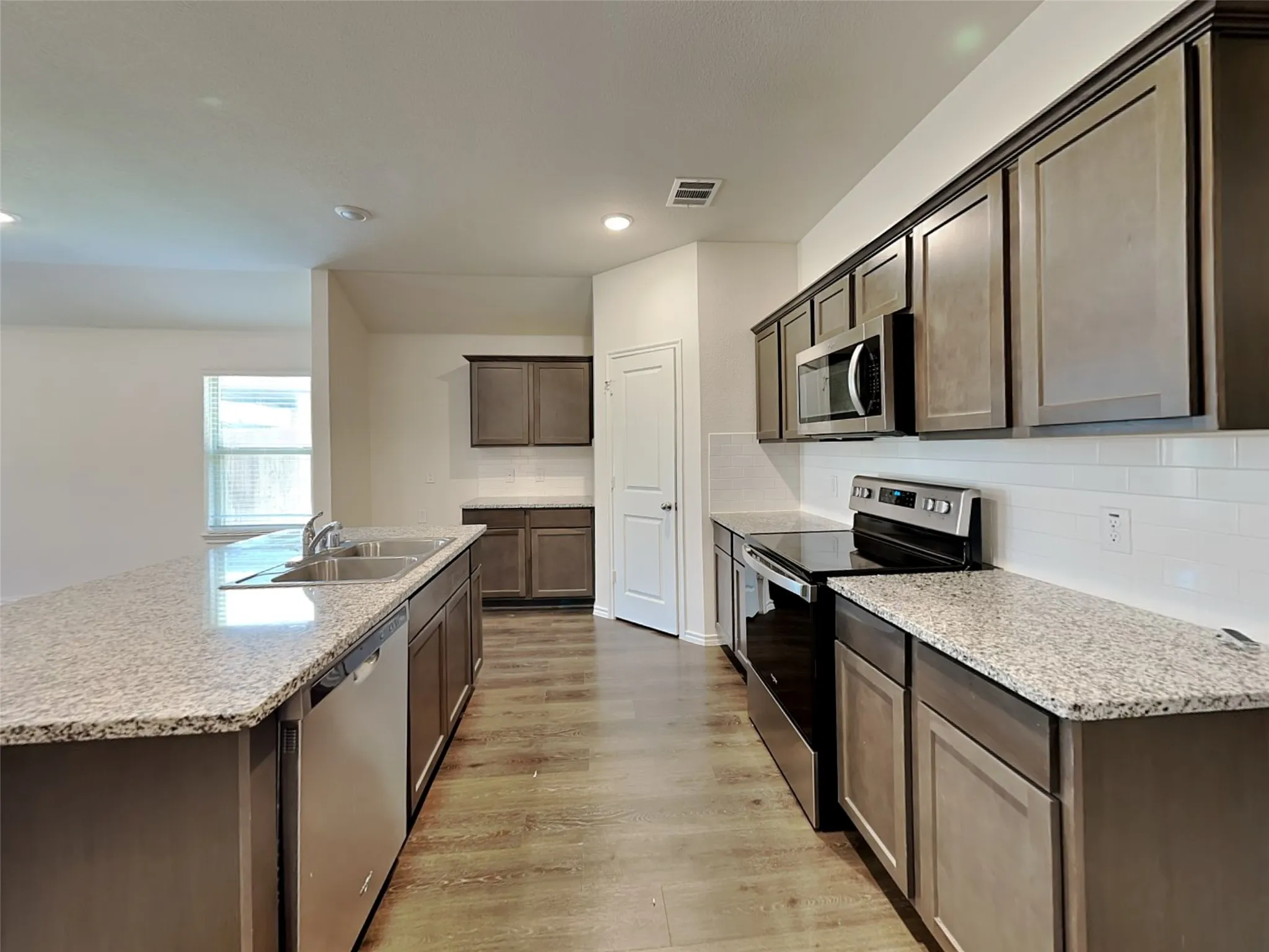 Single Family Residence For Rent in Denton County , 2909 Menguita Street, Denton, Texas 76209, 4 Bedroom, 3 Bathroom, 2 Garage spaces, 2,084 Sqft, built in 2020, mls#21336888, Real Estate Agent in Denton, Homes For Rent in Denton county, Homes For Rent in Denton, Realtor in Denton Texas, Real Estate Brokerage Independent Realty Texas, Luminita Cordes Realtor