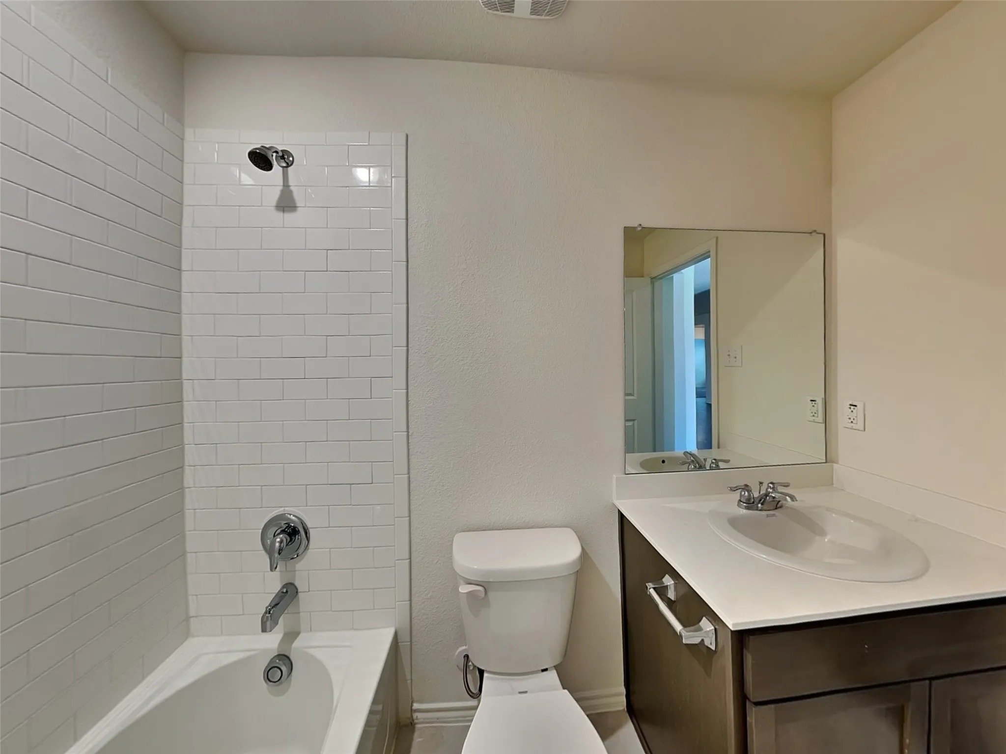 Single Family Residence For Rent in Denton County , 2909 Menguita Street, Denton, Texas 76209, 4 Bedroom, 3 Bathroom, 2 Garage spaces, 2,084 Sqft, built in 2020, mls#21336888, Real Estate Agent in Denton, Homes For Rent in Denton county, Homes For Rent in Denton, Realtor in Denton Texas, Real Estate Brokerage Independent Realty Texas, Luminita Cordes Realtor