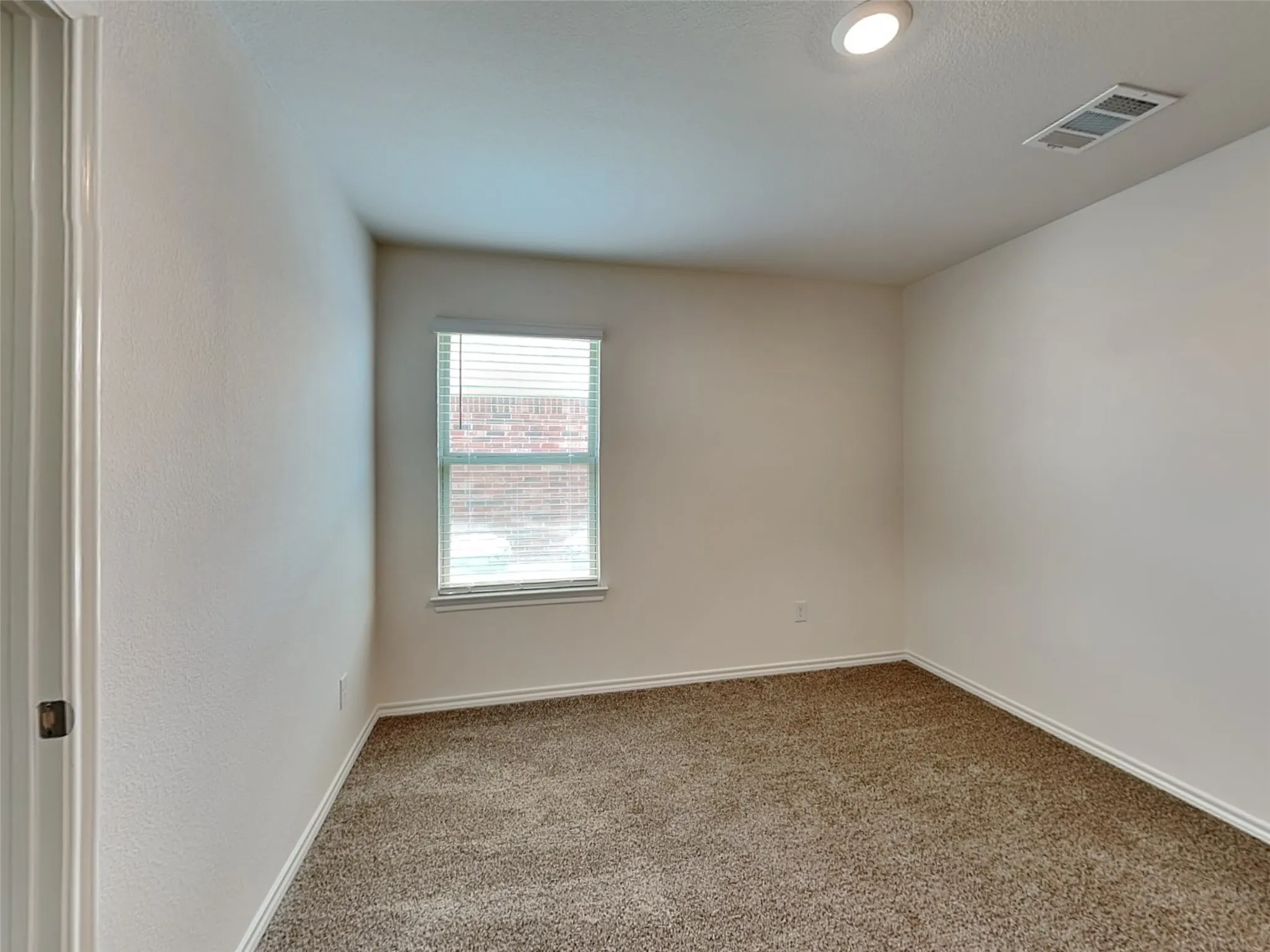 Single Family Residence For Rent in Denton County , 2909 Menguita Street, Denton, Texas 76209, 4 Bedroom, 3 Bathroom, 2 Garage spaces, 2,084 Sqft, built in 2020, mls#21336888, Real Estate Agent in Denton, Homes For Rent in Denton county, Homes For Rent in Denton, Realtor in Denton Texas, Real Estate Brokerage Independent Realty Texas, Luminita Cordes Realtor