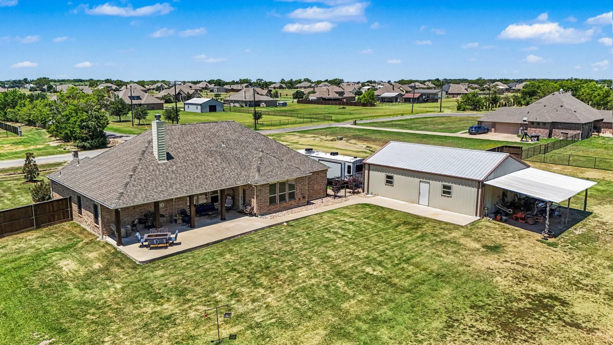 Single Family Residence For Sale in Hunt County , 5175 Horseshoe Lane, Royse City, Texas 75189, 3 Bedroom, 3 Bathroom, 3 Garage spaces, 2,224 Sqft, built in 2014, mls#21336973, Real Estate Agent in Royse City, Homes For Sale in Hunt county, Homes For Sale in Royse City, Realtor in Royse City Texas, Real Estate Brokerage Independent Realty Texas, Luminita Cordes Realtor