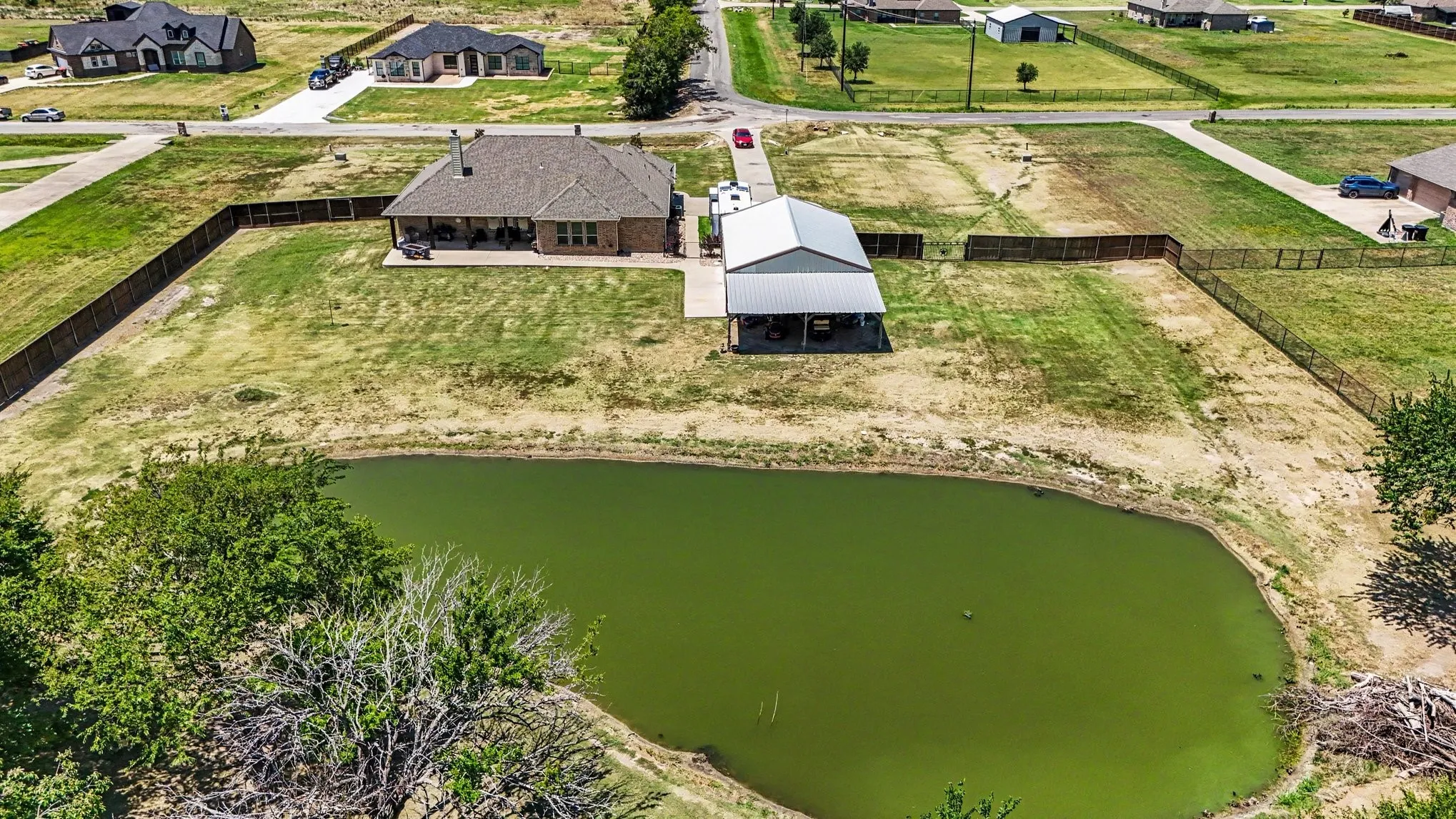 Single Family Residence For Sale in Hunt County , 5175 Horseshoe Lane, Royse City, Texas 75189, 3 Bedroom, 3 Bathroom, 3 Garage spaces, 2,224 Sqft, built in 2014, mls#21336973, Real Estate Agent in Royse City, Homes For Sale in Hunt county, Homes For Sale in Royse City, Realtor in Royse City Texas, Real Estate Brokerage Independent Realty Texas, Luminita Cordes Realtor