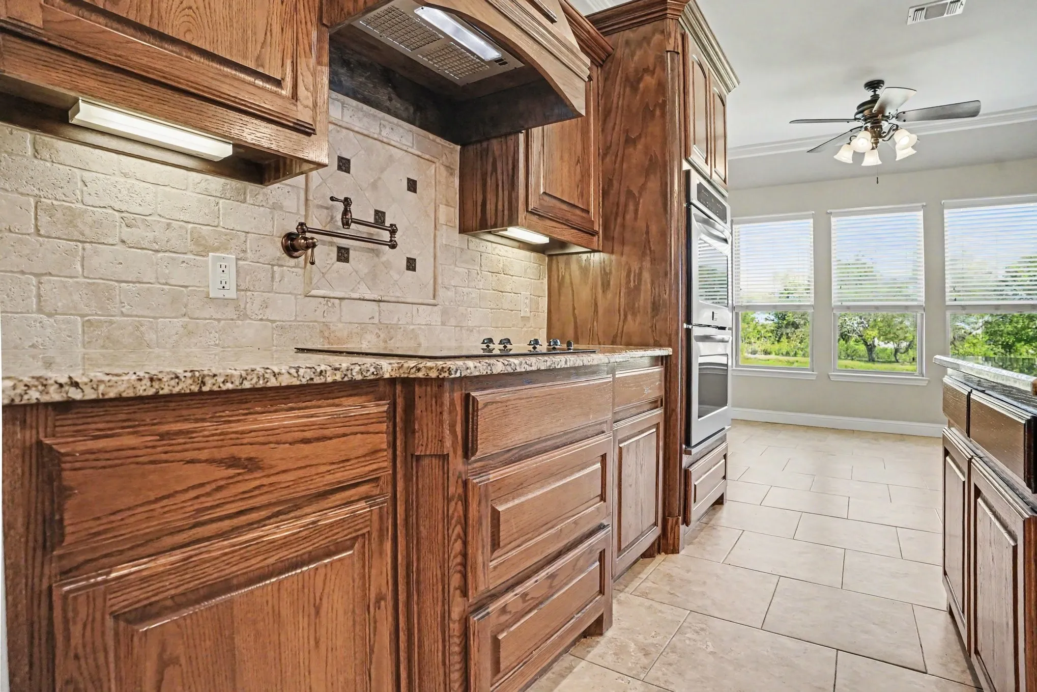 Single Family Residence For Sale in Hunt County , 5175 Horseshoe Lane, Royse City, Texas 75189, 3 Bedroom, 3 Bathroom, 3 Garage spaces, 2,224 Sqft, built in 2014, mls#21336973, Real Estate Agent in Royse City, Homes For Sale in Hunt county, Homes For Sale in Royse City, Realtor in Royse City Texas, Real Estate Brokerage Independent Realty Texas, Luminita Cordes Realtor