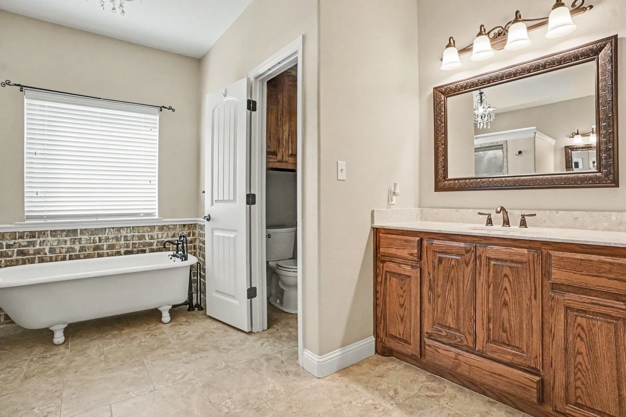 Single Family Residence For Sale in Hunt County , 5175 Horseshoe Lane, Royse City, Texas 75189, 3 Bedroom, 3 Bathroom, 3 Garage spaces, 2,224 Sqft, built in 2014, mls#21336973, Real Estate Agent in Royse City, Homes For Sale in Hunt county, Homes For Sale in Royse City, Realtor in Royse City Texas, Real Estate Brokerage Independent Realty Texas, Luminita Cordes Realtor
