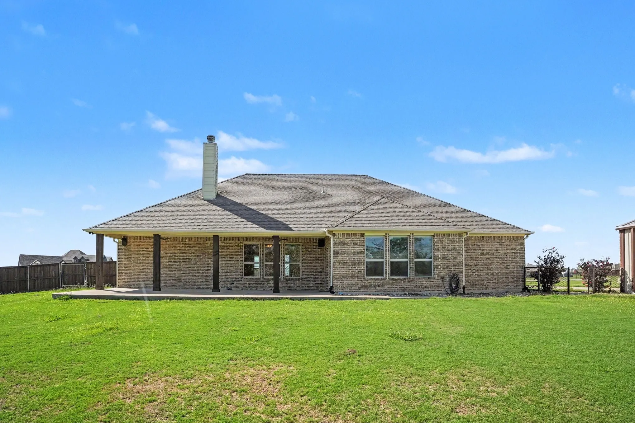 Single Family Residence For Sale in Hunt County , 5175 Horseshoe Lane, Royse City, Texas 75189, 3 Bedroom, 3 Bathroom, 3 Garage spaces, 2,224 Sqft, built in 2014, mls#21336973, Real Estate Agent in Royse City, Homes For Sale in Hunt county, Homes For Sale in Royse City, Realtor in Royse City Texas, Real Estate Brokerage Independent Realty Texas, Luminita Cordes Realtor