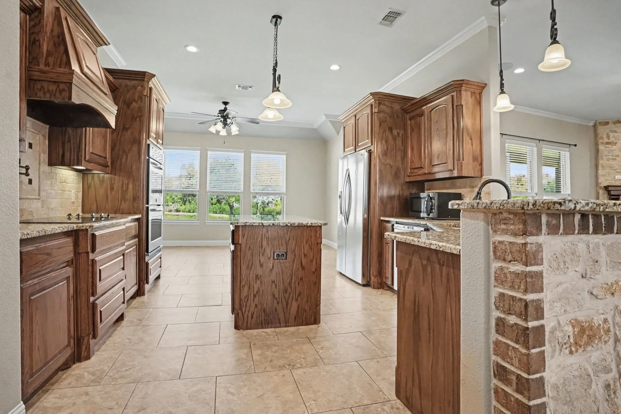 Single Family Residence For Sale in Hunt County , 5175 Horseshoe Lane, Royse City, Texas 75189, 3 Bedroom, 3 Bathroom, 3 Garage spaces, 2,224 Sqft, built in 2014, mls#21336973, Real Estate Agent in Royse City, Homes For Sale in Hunt county, Homes For Sale in Royse City, Realtor in Royse City Texas, Real Estate Brokerage Independent Realty Texas, Luminita Cordes Realtor