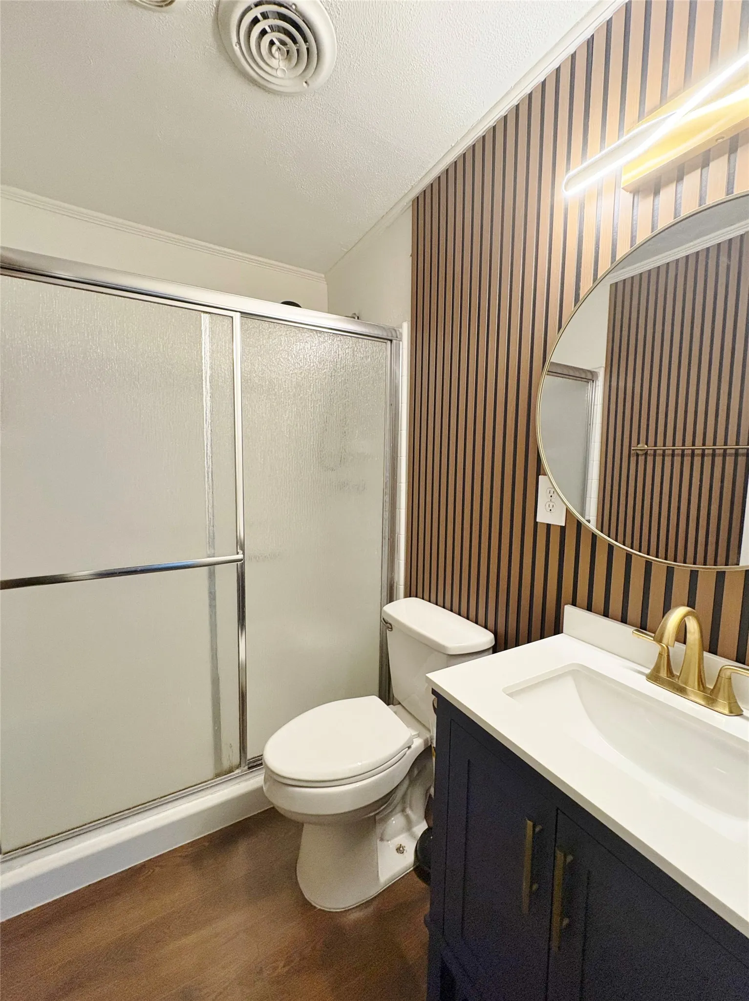 Single Family Residence For Rent in Rockwall County , 206 Renfro Street, Rockwall, Texas 75087, 2 Bedroom, 1 Bathroom, Garage spaces, 1,064 Sqft, built in 1975, mls#21337080, Real Estate Agent in Rockwall, Homes For Rent in Rockwall county, Homes For Rent in Rockwall, Realtor in Rockwall Texas, Real Estate Brokerage Independent Realty Texas, Luminita Cordes Realtor