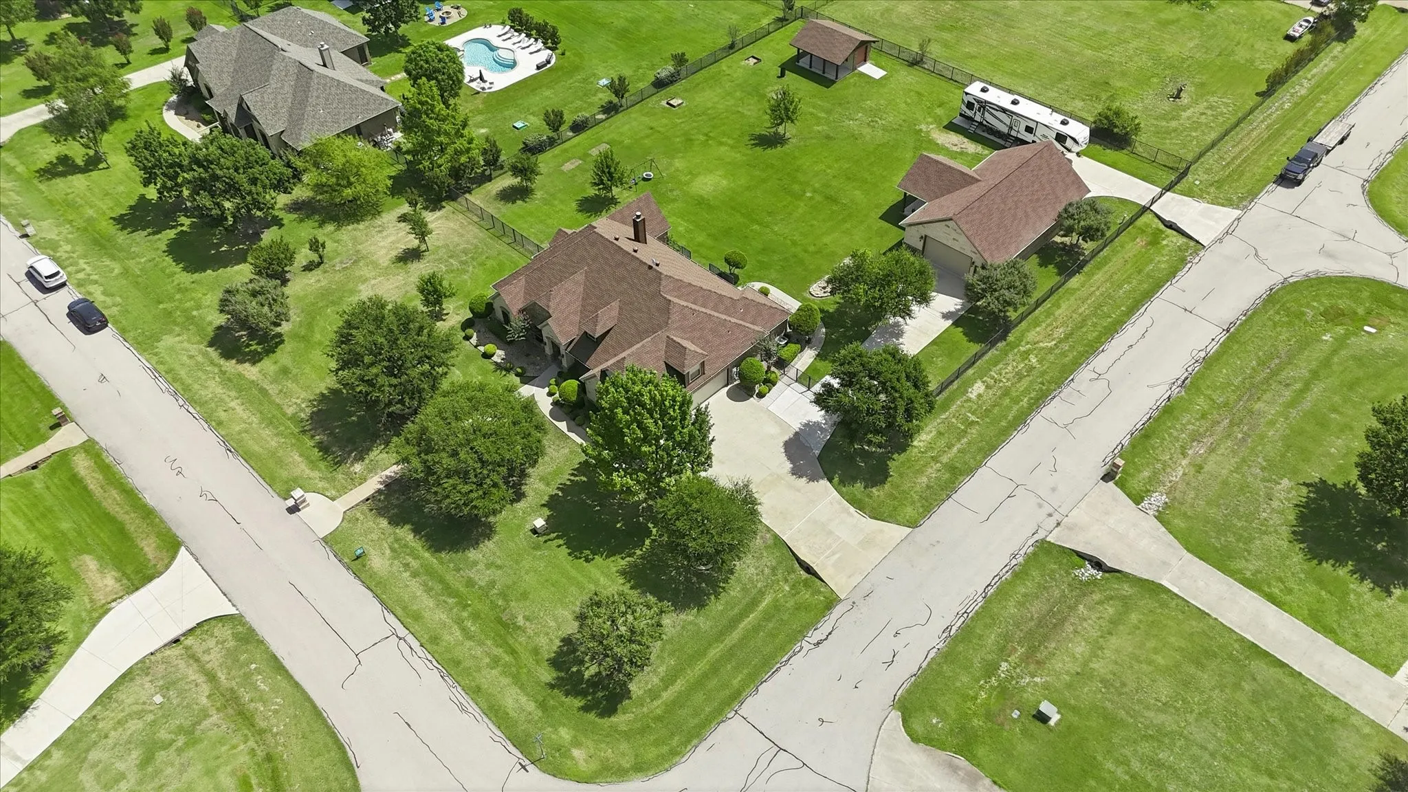 Single Family Residence For Sale in Tarrant County , 1414 Rio Viento, Fort Worth, Texas 76135, 4 Bedroom, 4 Bathroom, 3 Garage spaces, 3,204 Sqft, built in 2005, mls#21326933, Real Estate Agent in Fort Worth, Homes For Sale in Tarrant county, Homes For Sale in Fort Worth, Realtor in Fort Worth Texas, Real Estate Brokerage Independent Realty Texas, Luminita Cordes Realtor
