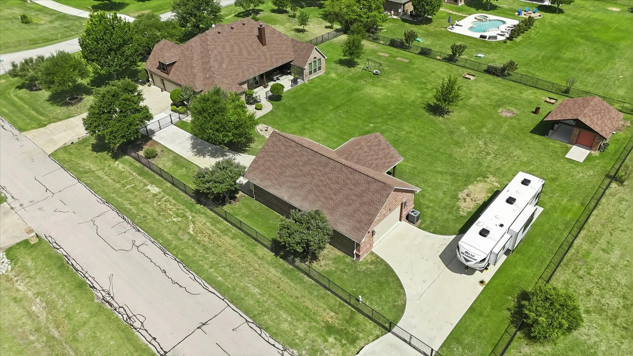 Single Family Residence For Sale in Tarrant County , 1414 Rio Viento, Fort Worth, Texas 76135, 4 Bedroom, 4 Bathroom, 3 Garage spaces, 3,204 Sqft, built in 2005, mls#21326933, Real Estate Agent in Fort Worth, Homes For Sale in Tarrant county, Homes For Sale in Fort Worth, Realtor in Fort Worth Texas, Real Estate Brokerage Independent Realty Texas, Luminita Cordes Realtor