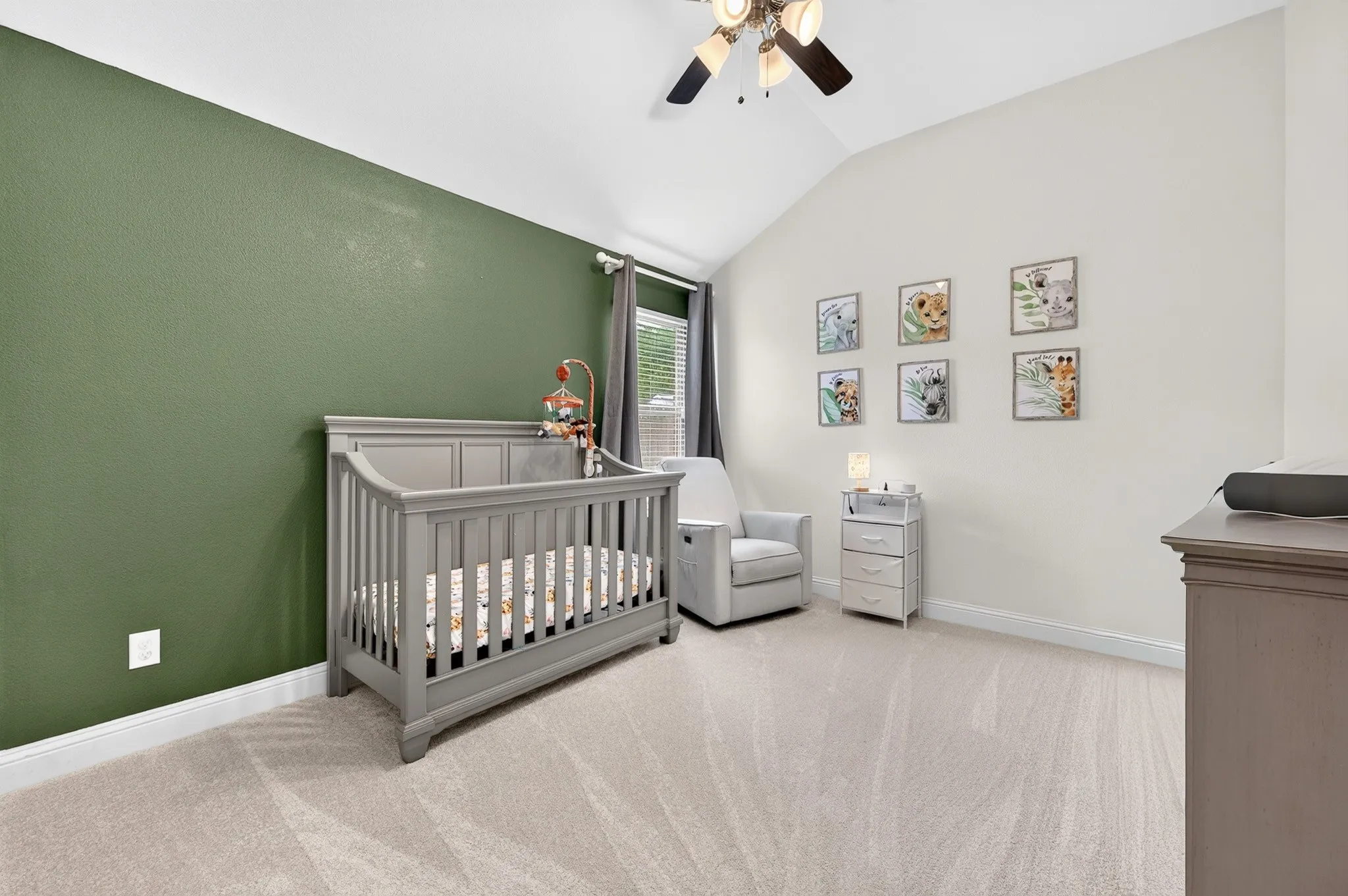 Single Family Residence For Sale in Denton County , 408 Highmeadow Drive, Aubrey, Texas 76227, 4 Bedroom, 2 Bathroom, 2 Garage spaces, 1,728 Sqft, built in 2018, mls#21336002, Real Estate Agent in Aubrey, Homes For Sale in Denton county, Homes For Sale in Aubrey, Realtor in Aubrey Texas, Real Estate Brokerage Independent Realty Texas, Luminita Cordes Realtor