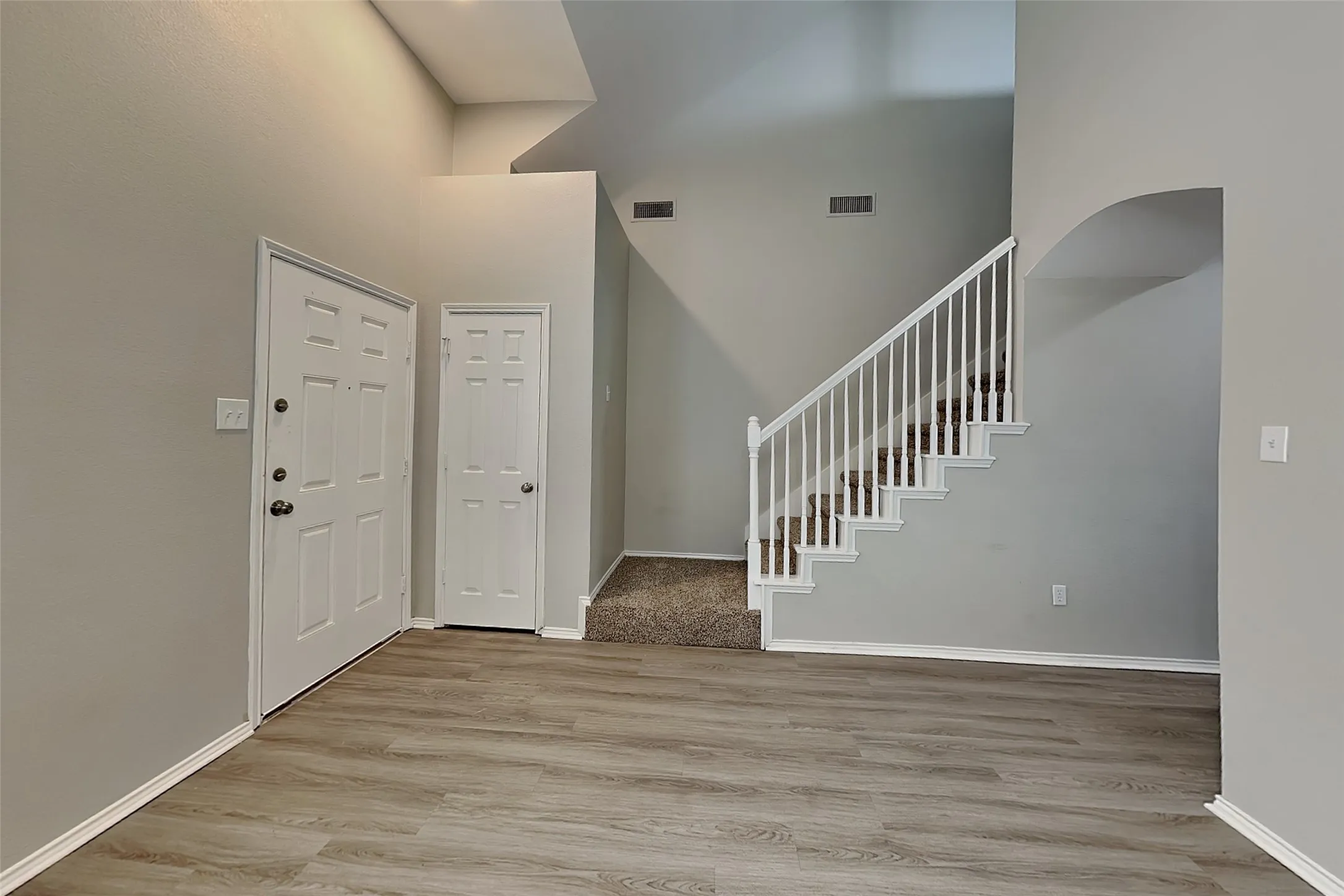 Single Family Residence For Rent in Tarrant County , 8828 Night Wind Lane, Fort Worth, Texas 76244, 3 Bedroom, 2 Bathroom, 2 Garage spaces, 2,500 Sqft, built in 2009, mls#21337166, Real Estate Agent in Fort Worth, Homes For Rent in Tarrant county, Homes For Rent in Fort Worth, Realtor in Fort Worth Texas, Real Estate Brokerage Independent Realty Texas, Luminita Cordes Realtor