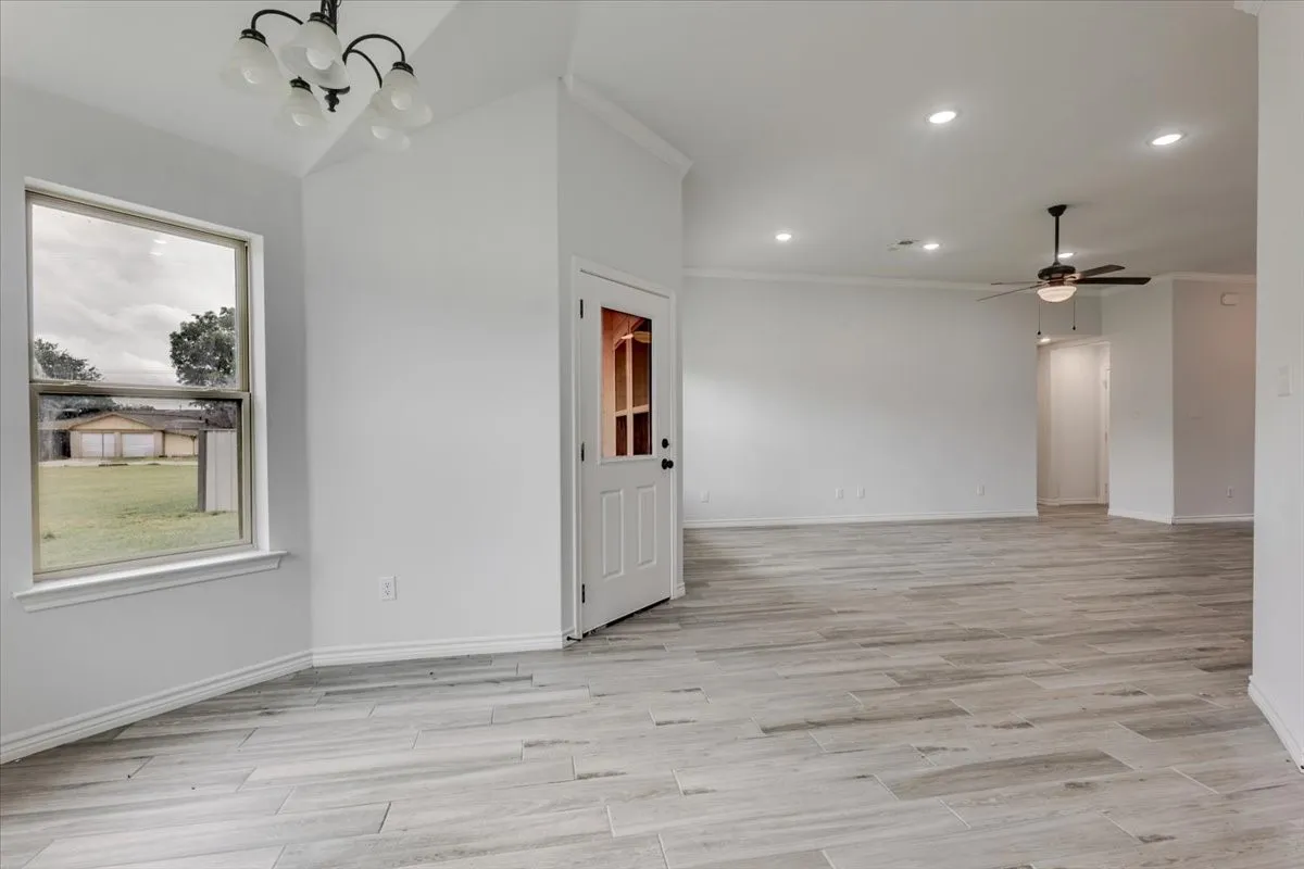 Single Family Residence For Sale in Palo Pinto County , 1007 SW 2nd Avenue, Mineral Wells, Texas 76067, 3 Bedroom, 2 Bathroom, 2 Garage spaces, 1,622 Sqft, built in 2019, mls#21334533, Real Estate Agent in Mineral Wells, Homes For Sale in Palo Pinto county, Homes For Sale in Mineral Wells, Realtor in Mineral Wells Texas, Real Estate Brokerage Independent Realty Texas, Luminita Cordes Realtor