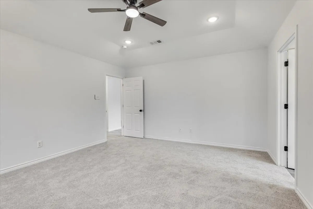Single Family Residence For Sale in Palo Pinto County , 1007 SW 2nd Avenue, Mineral Wells, Texas 76067, 3 Bedroom, 2 Bathroom, 2 Garage spaces, 1,622 Sqft, built in 2019, mls#21334533, Real Estate Agent in Mineral Wells, Homes For Sale in Palo Pinto county, Homes For Sale in Mineral Wells, Realtor in Mineral Wells Texas, Real Estate Brokerage Independent Realty Texas, Luminita Cordes Realtor