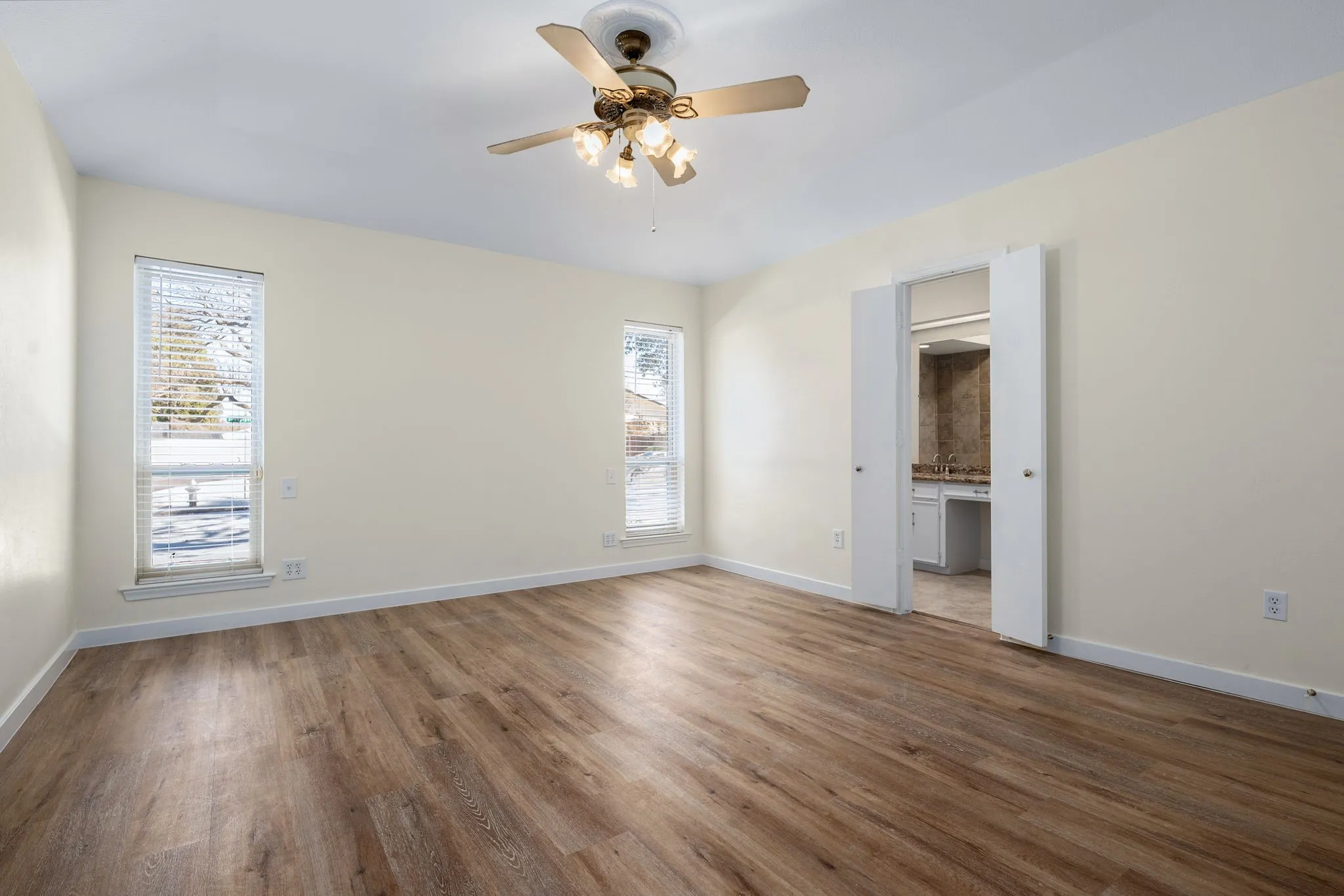 Single Family Residence For Rent in Dallas County , 10521 Sandpiper Lane, Dallas, Texas 75230, 3 Bedroom, 2 Bathroom, 2 Garage spaces, 1,859 Sqft, built in 1971, mls#21337193, Real Estate Agent in Dallas, Homes For Rent in Dallas county, Homes For Rent in Dallas, Realtor in Dallas Texas, Real Estate Brokerage Independent Realty Texas, Luminita Cordes Realtor