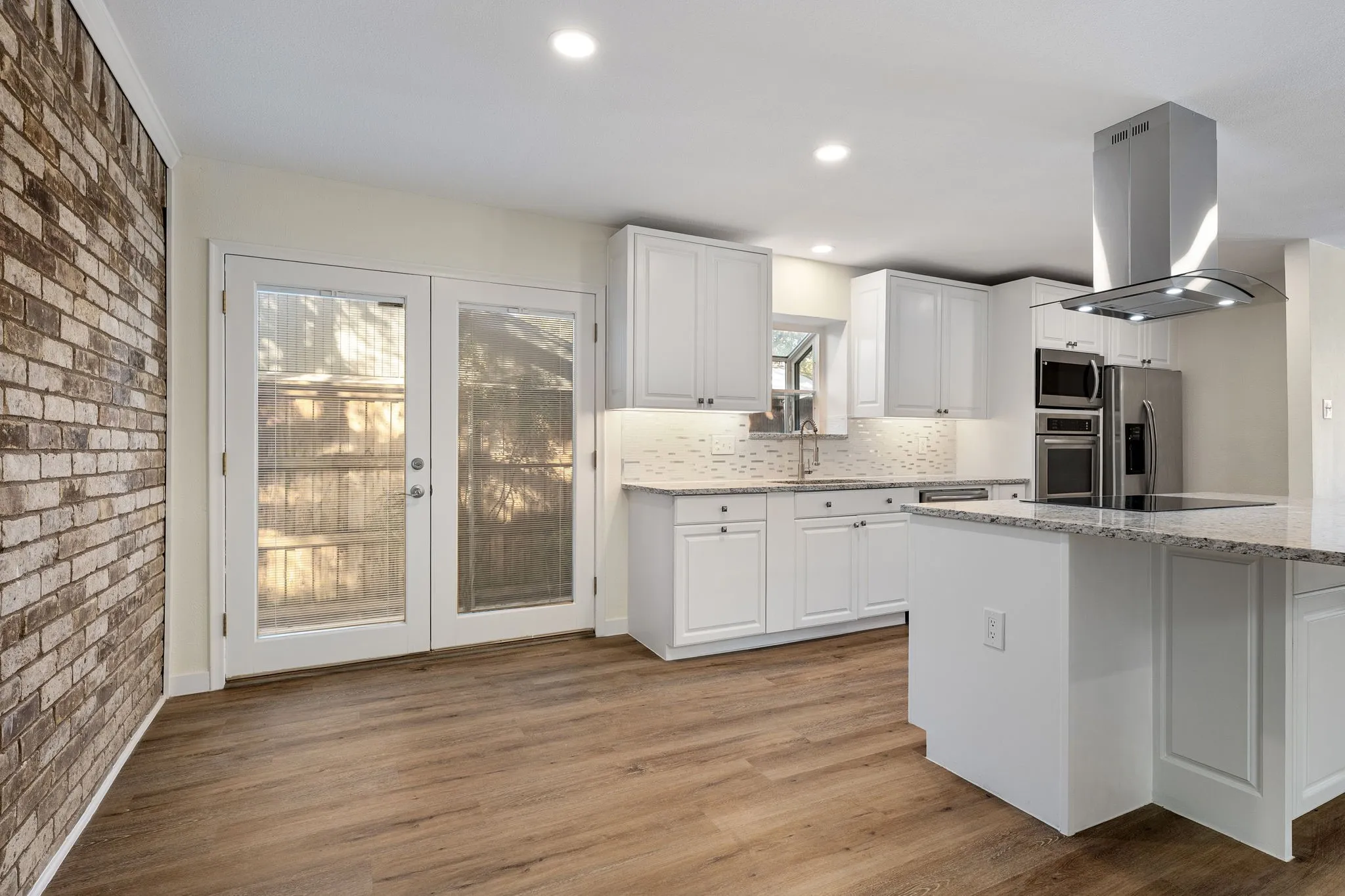 Single Family Residence For Rent in Dallas County , 10521 Sandpiper Lane, Dallas, Texas 75230, 3 Bedroom, 2 Bathroom, 2 Garage spaces, 1,859 Sqft, built in 1971, mls#21337193, Real Estate Agent in Dallas, Homes For Rent in Dallas county, Homes For Rent in Dallas, Realtor in Dallas Texas, Real Estate Brokerage Independent Realty Texas, Luminita Cordes Realtor