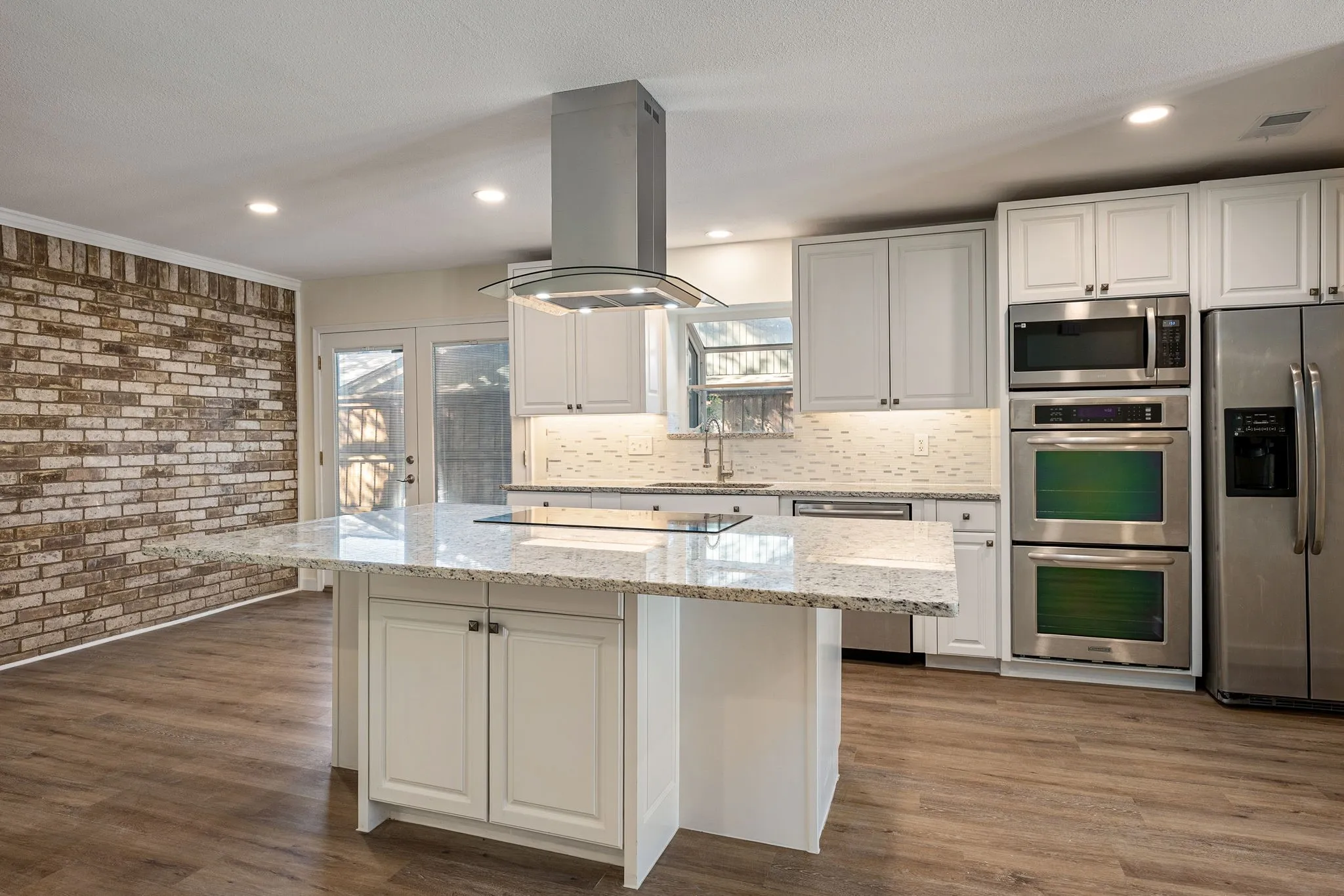 Single Family Residence For Rent in Dallas County , 10521 Sandpiper Lane, Dallas, Texas 75230, 3 Bedroom, 2 Bathroom, 2 Garage spaces, 1,859 Sqft, built in 1971, mls#21337193, Real Estate Agent in Dallas, Homes For Rent in Dallas county, Homes For Rent in Dallas, Realtor in Dallas Texas, Real Estate Brokerage Independent Realty Texas, Luminita Cordes Realtor
