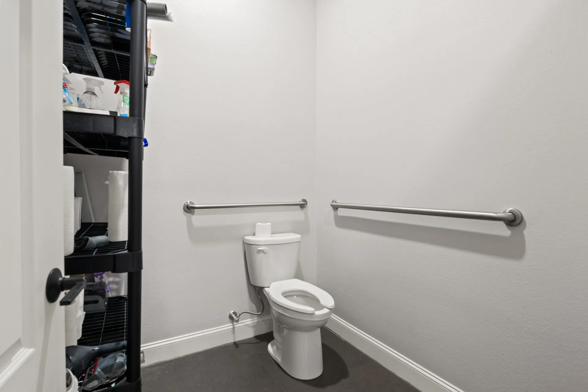 Office For Sale in Titus County , 107 E 11th Street, Mt Pleasant, Texas 75455, 0, 0, Garage spaces, 0 Sqft, built in 1992, Price $1,200,000, mls#21337174, Real Estate Agent in Mt Pleasant, Homes For Sale in Titus county, Homes For Sale in Mt Pleasant, Realtor in Mt Pleasant Texas, Real Estate Brokerage Independent Realty Texas, Luminita Cordes Realtor