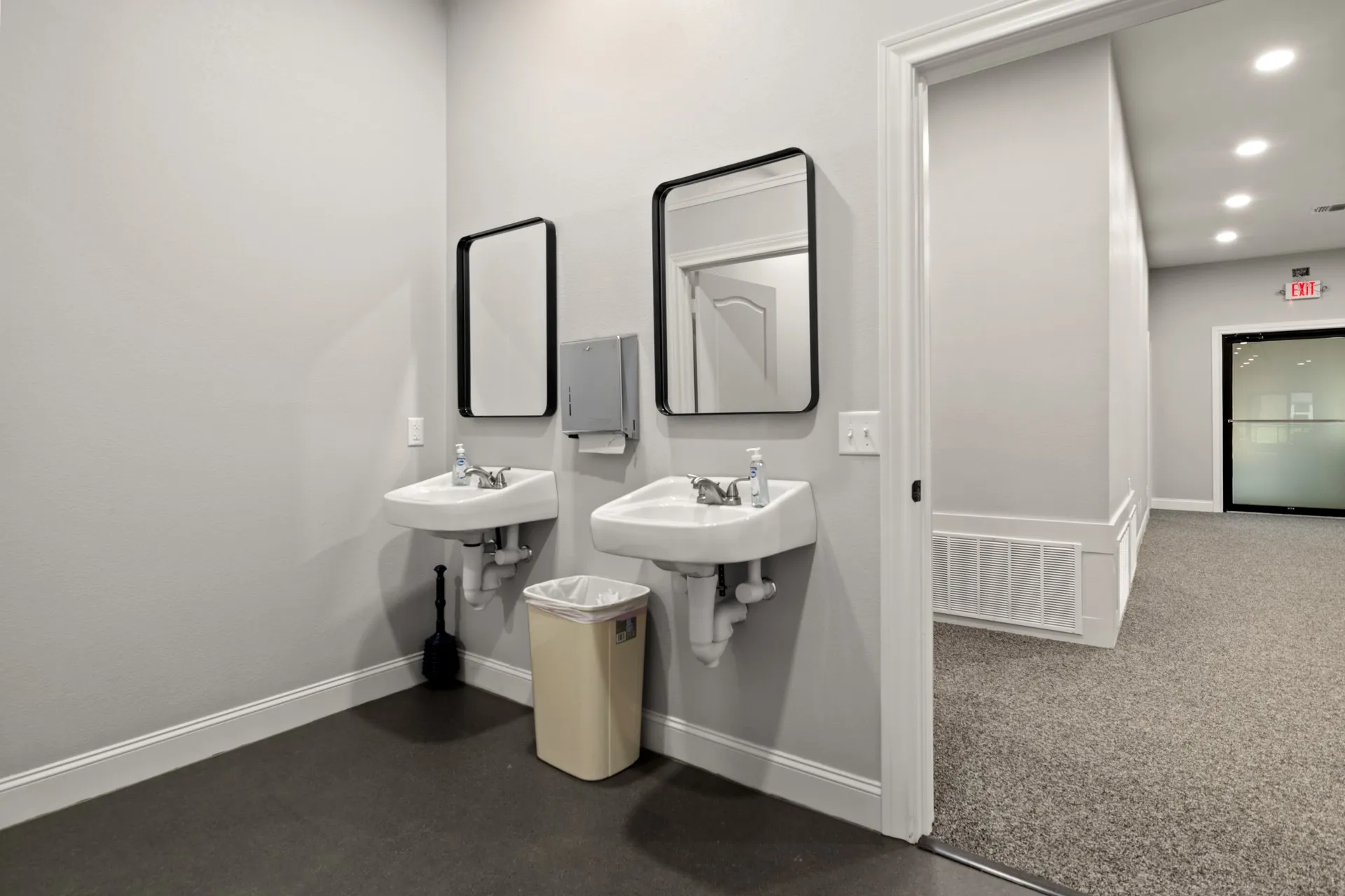 Office For Sale in Titus County , 107 E 11th Street, Mt Pleasant, Texas 75455, 0, 0, Garage spaces, 0 Sqft, built in 1992, Price $1,200,000, mls#21337174, Real Estate Agent in Mt Pleasant, Homes For Sale in Titus county, Homes For Sale in Mt Pleasant, Realtor in Mt Pleasant Texas, Real Estate Brokerage Independent Realty Texas, Luminita Cordes Realtor