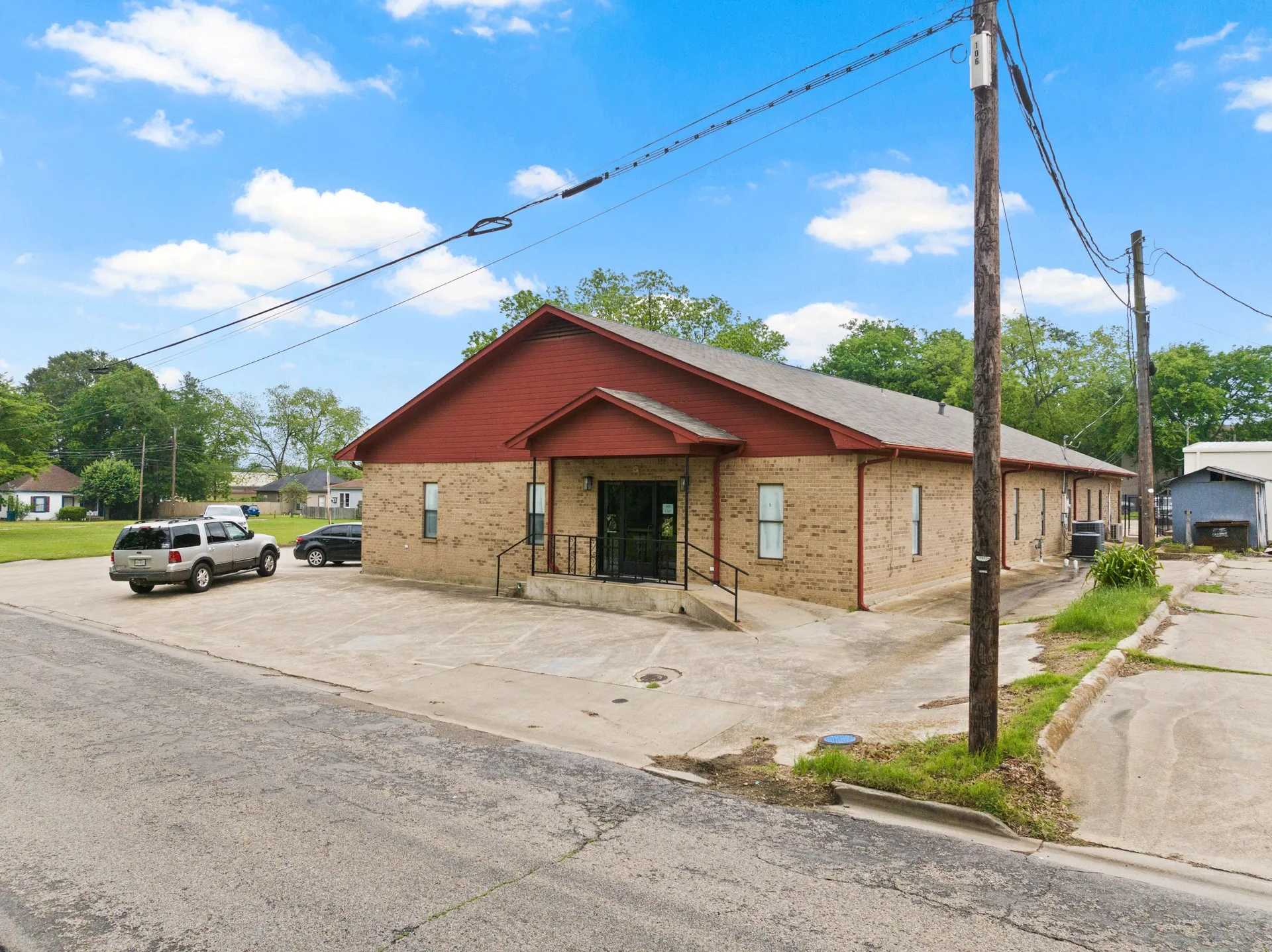Office For Sale in Titus County , 107 E 11th Street, Mt Pleasant, Texas 75455, 0, 0, Garage spaces, 0 Sqft, built in 1992, Price $1,200,000, mls#21337174, Real Estate Agent in Mt Pleasant, Homes For Sale in Titus county, Homes For Sale in Mt Pleasant, Realtor in Mt Pleasant Texas, Real Estate Brokerage Independent Realty Texas, Luminita Cordes Realtor