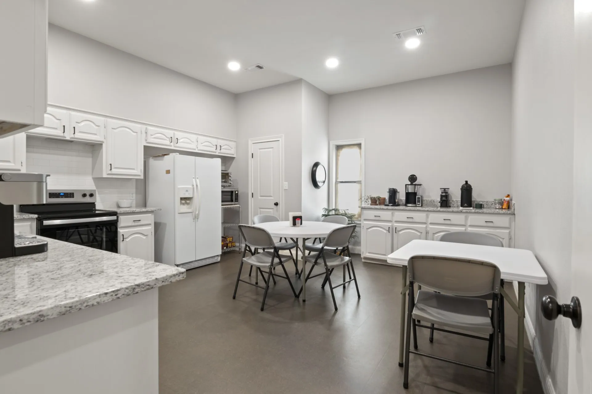 Office For Sale in Titus County , 107 E 11th Street, Mt Pleasant, Texas 75455, 0, 0, Garage spaces, 0 Sqft, built in 1992, Price $1,200,000, mls#21337174, Real Estate Agent in Mt Pleasant, Homes For Sale in Titus county, Homes For Sale in Mt Pleasant, Realtor in Mt Pleasant Texas, Real Estate Brokerage Independent Realty Texas, Luminita Cordes Realtor