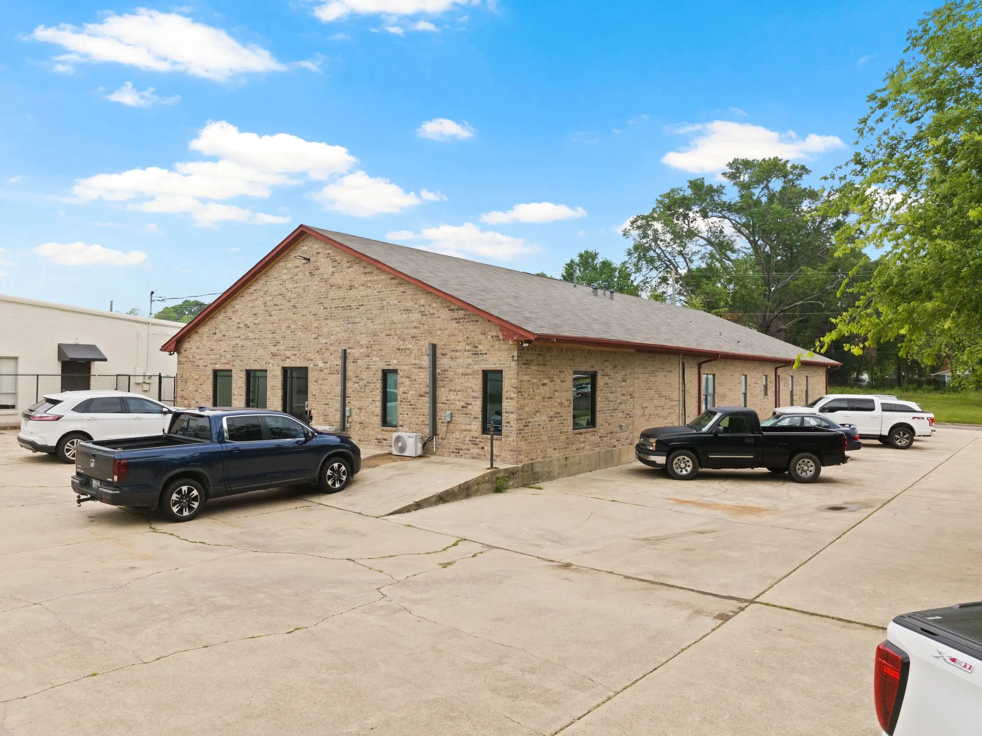 Office For Sale in Titus County , 107 E 11th Street, Mt Pleasant, Texas 75455, 0, 0, Garage spaces, 0 Sqft, built in 1992, Price $1,200,000, mls#21337174, Real Estate Agent in Mt Pleasant, Homes For Sale in Titus county, Homes For Sale in Mt Pleasant, Realtor in Mt Pleasant Texas, Real Estate Brokerage Independent Realty Texas, Luminita Cordes Realtor