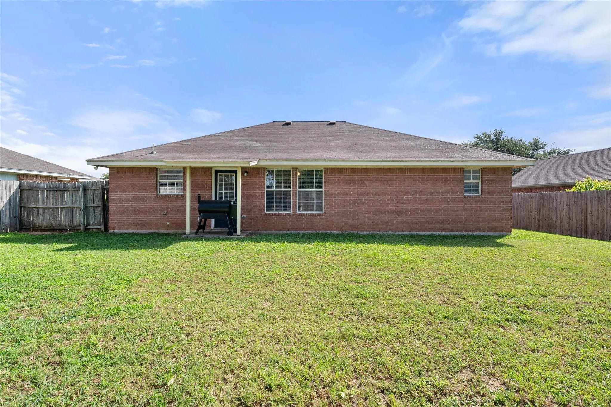 Single Family Residence For Sale in Johnson County , 330 Schumacher Drive, Burleson, Texas 76028, 3 Bedrooms, 2 Bathrooms, 2 Garage spaces, 1,275 Sqft, built in 2000, Price $256,000, mls#21332367, Real Estate Agent in Burleson, Homes For Sale in Johnson county, Homes For Sale in Burleson, Realtor in Burleson Texas, Real Estate Brokerage Independent Realty Texas, Luminita Cordes Realtor