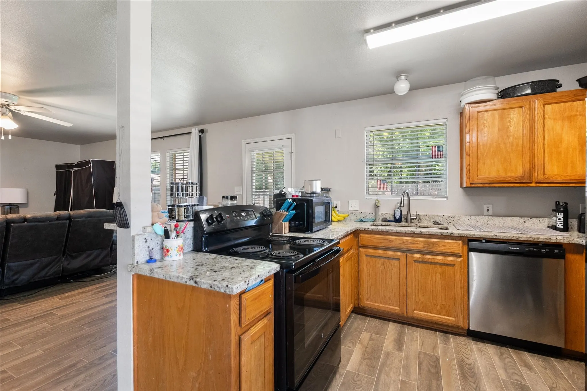 Single Family Residence For Sale in Johnson County , 330 Schumacher Drive, Burleson, Texas 76028, 3 Bedrooms, 2 Bathrooms, 2 Garage spaces, 1,275 Sqft, built in 2000, Price $256,000, mls#21332367, Real Estate Agent in Burleson, Homes For Sale in Johnson county, Homes For Sale in Burleson, Realtor in Burleson Texas, Real Estate Brokerage Independent Realty Texas, Luminita Cordes Realtor