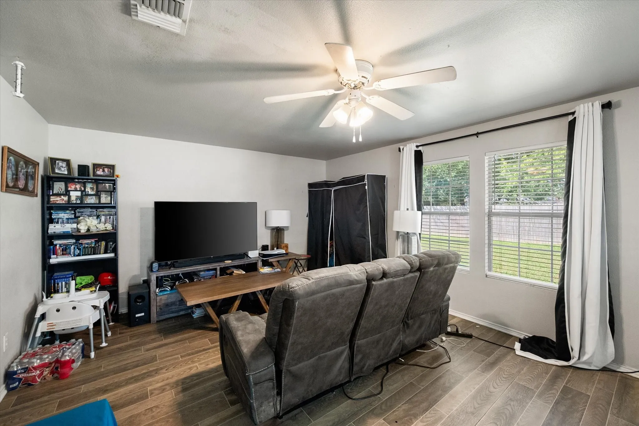 Single Family Residence For Sale in Johnson County , 330 Schumacher Drive, Burleson, Texas 76028, 3 Bedrooms, 2 Bathrooms, 2 Garage spaces, 1,275 Sqft, built in 2000, Price $256,000, mls#21332367, Real Estate Agent in Burleson, Homes For Sale in Johnson county, Homes For Sale in Burleson, Realtor in Burleson Texas, Real Estate Brokerage Independent Realty Texas, Luminita Cordes Realtor