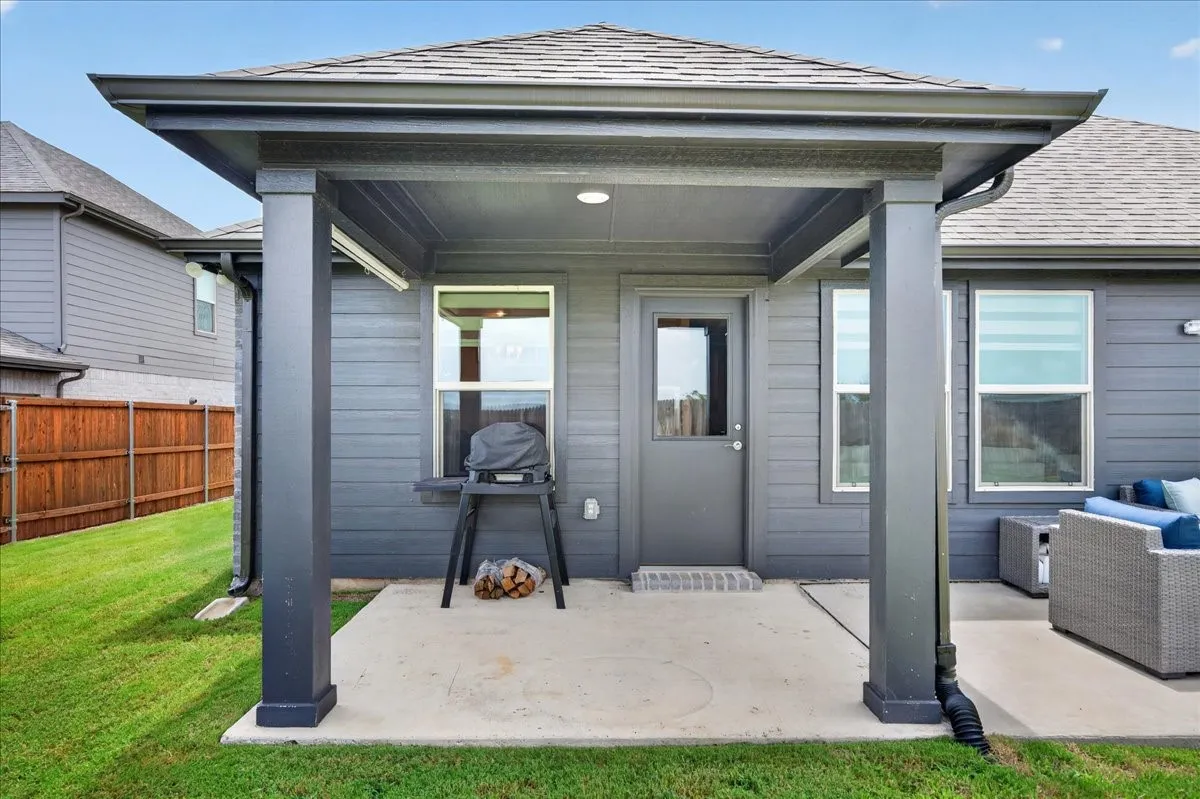 Single Family Residence For Sale in Rockwall County , 365 Mohan Drive, Royse City, Texas 75189, 4 Bedroom, 3 Bathroom, 2 Garage spaces, 2,226 Sqft, built in 2022, mls#21337205, Real Estate Agent in Royse City, Homes For Sale in Rockwall county, Homes For Sale in Royse City, Realtor in Royse City Texas, Real Estate Brokerage Independent Realty Texas, Luminita Cordes Realtor