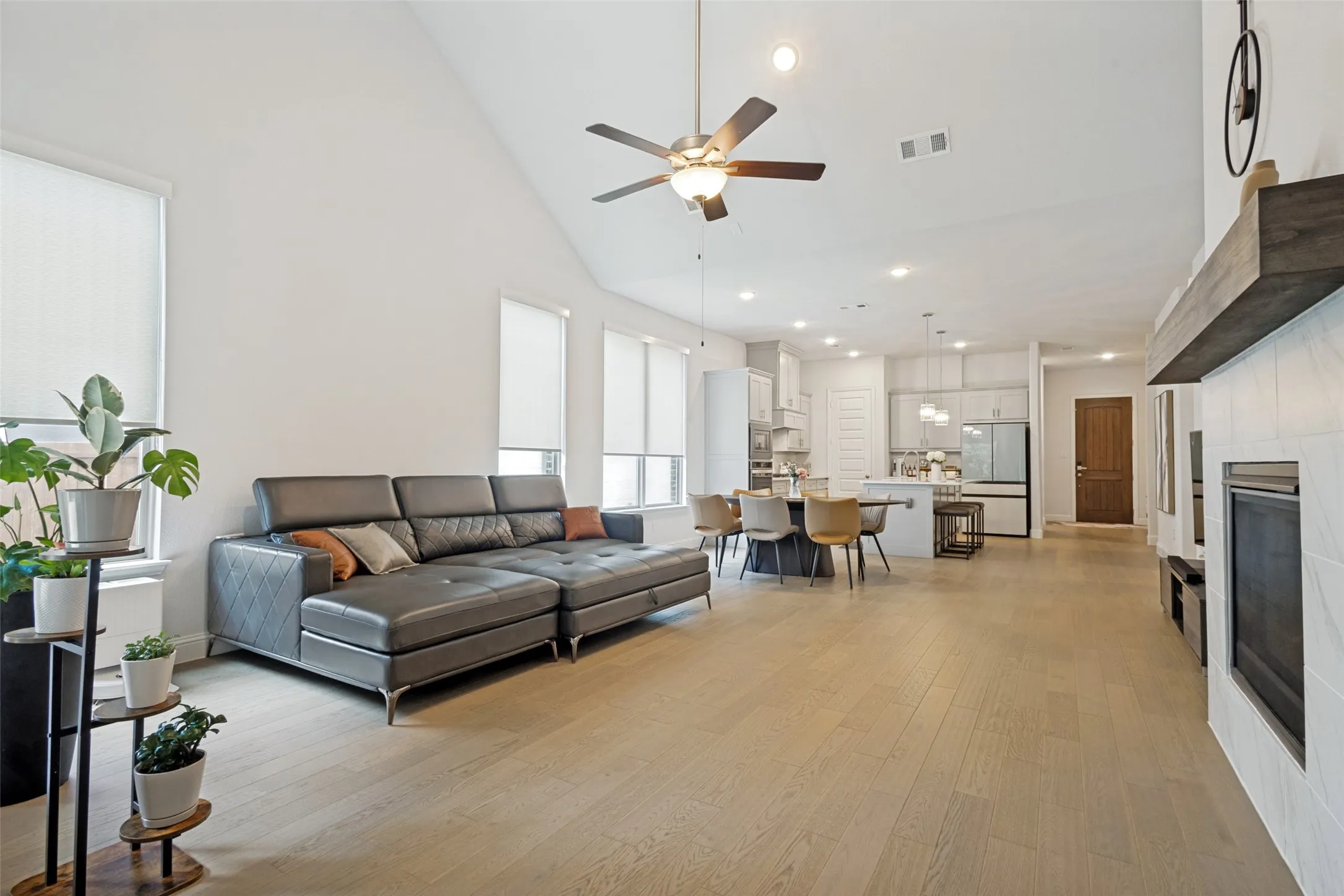 Single Family Residence For Sale in Denton County , 4804 High Ridge Trail, Flower Mound, Texas 76262, 4 Bedroom, 3 Bathroom, 2 Garage spaces, 2,331 Sqft, built in 2022, mls#21336408, Real Estate Agent in Flower Mound, Homes For Sale in Denton county, Homes For Sale in Flower Mound, Realtor in Flower Mound Texas, Real Estate Brokerage Independent Realty Texas, Luminita Cordes Realtor