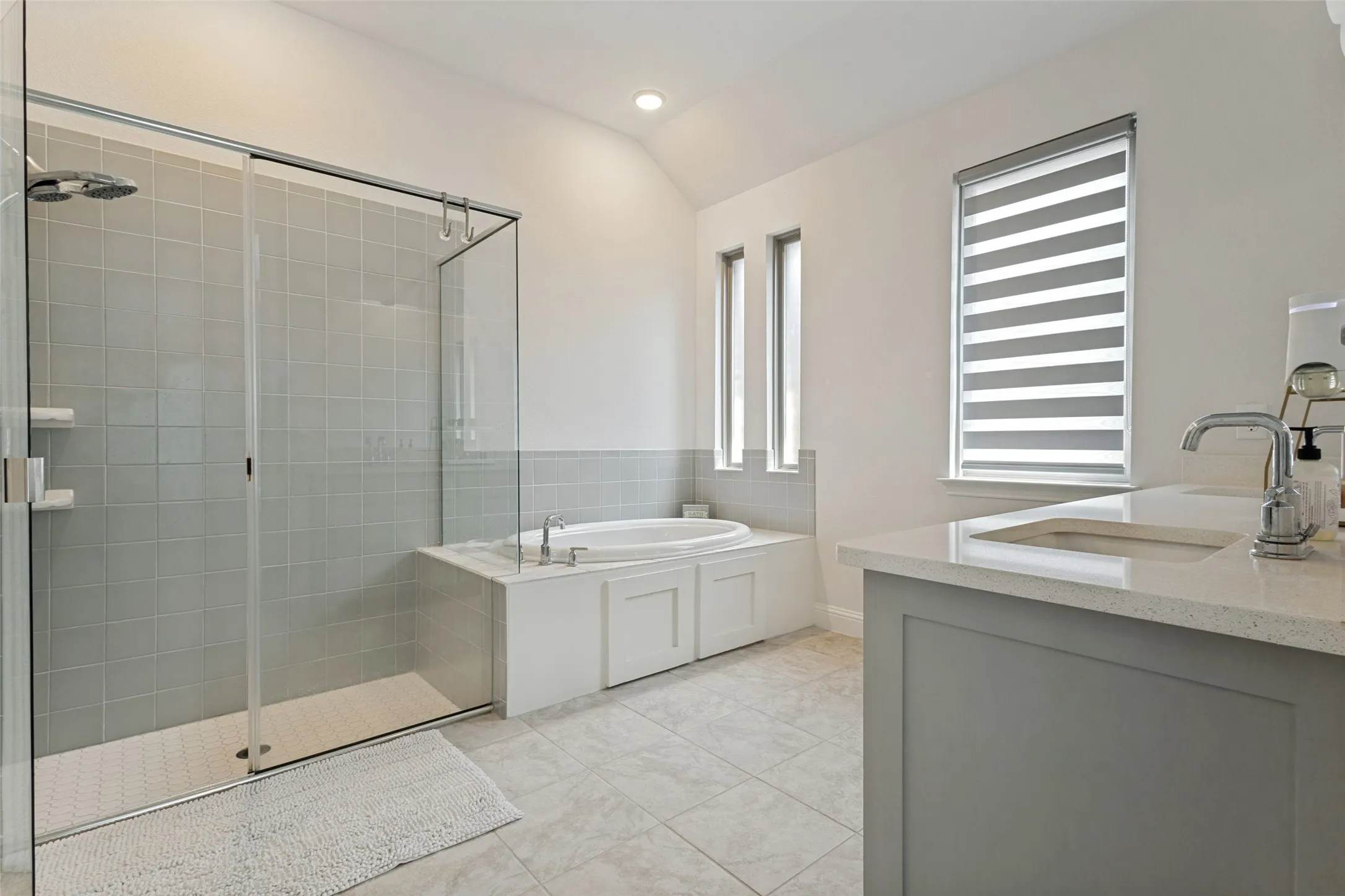 Single Family Residence For Sale in Denton County , 4804 High Ridge Trail, Flower Mound, Texas 76262, 4 Bedroom, 3 Bathroom, 2 Garage spaces, 2,331 Sqft, built in 2022, mls#21336408, Real Estate Agent in Flower Mound, Homes For Sale in Denton county, Homes For Sale in Flower Mound, Realtor in Flower Mound Texas, Real Estate Brokerage Independent Realty Texas, Luminita Cordes Realtor