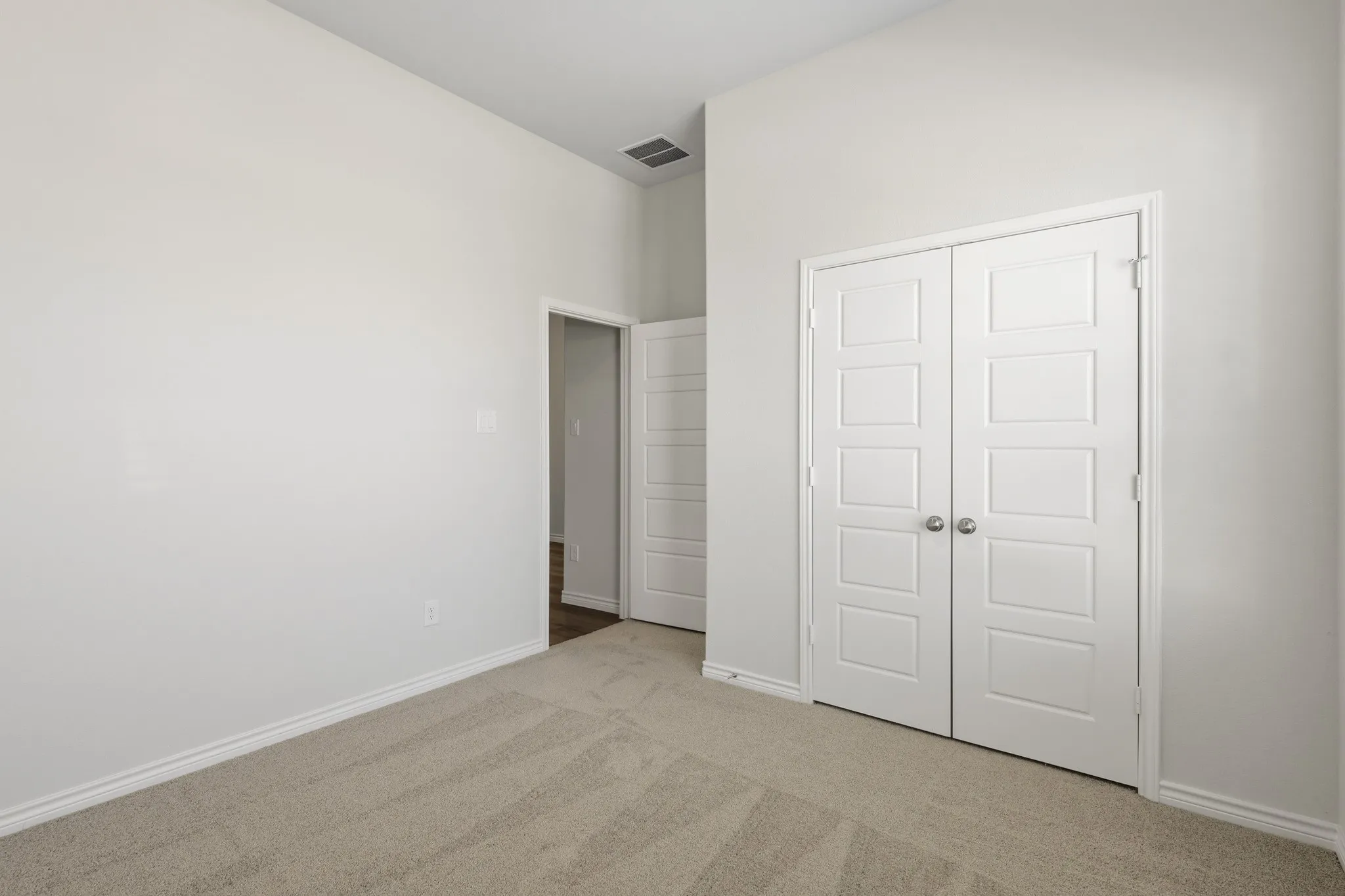 Single Family Residence For Sale in Tarrant County , 9245 Harrisburg Drive, Fort Worth, Texas 76036, 3 Bedroom, 3 Bathroom, 3 Garage spaces, 1,920 Sqft, built in 2026, mls#21337088, Real Estate Agent in Fort Worth, Homes For Sale in Tarrant county, Homes For Sale in Fort Worth, Realtor in Fort Worth Texas, Real Estate Brokerage Independent Realty Texas, Luminita Cordes Realtor