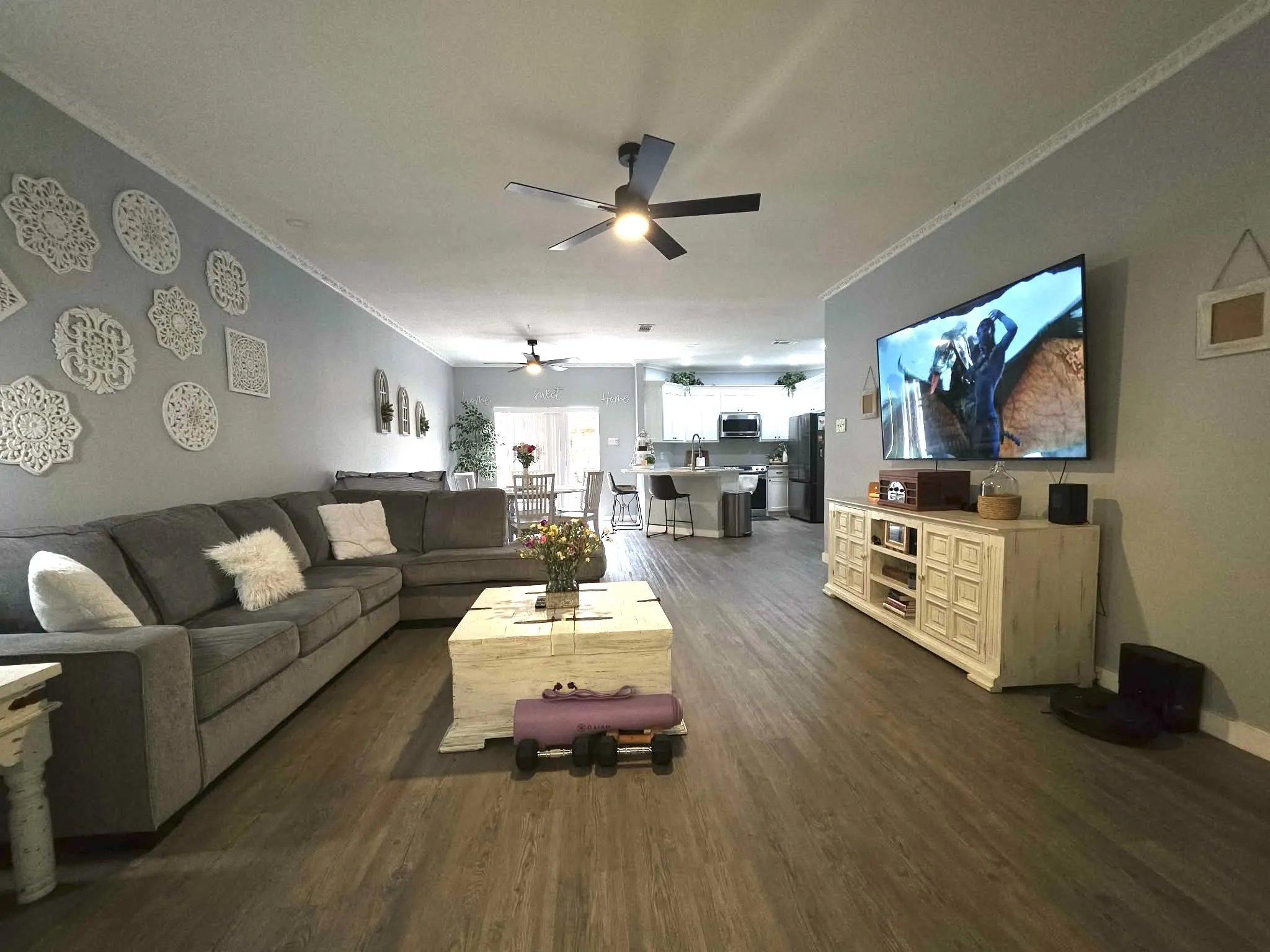 Single Family Residence For Sale in Henderson County , 106 Callie Lane, Gun Barrel City, Texas 75156, 2 Bedroom, 2 Bathroom, Garage spaces, 1,270 Sqft, built in 2008, mls#21335944, Real Estate Agent in Gun Barrel City, Homes For Sale in Henderson county, Homes For Sale in Gun Barrel City, Realtor in Gun Barrel City Texas, Real Estate Brokerage Independent Realty Texas, Luminita Cordes Realtor