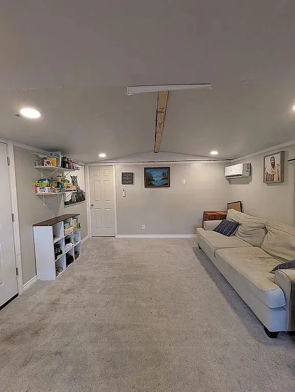 Mobile Home For Sale in Denton County , 175 Preston On The Lake, Little Elm, Texas 75068, 2 Bedroom, 1 Bathroom, Garage spaces, 728 Sqft, built in 1984, mls#21336732, Real Estate Agent in Little Elm, Homes For Sale in Denton county, Homes For Sale in Little Elm, Realtor in Little Elm Texas, Real Estate Brokerage Independent Realty Texas, Luminita Cordes Realtor