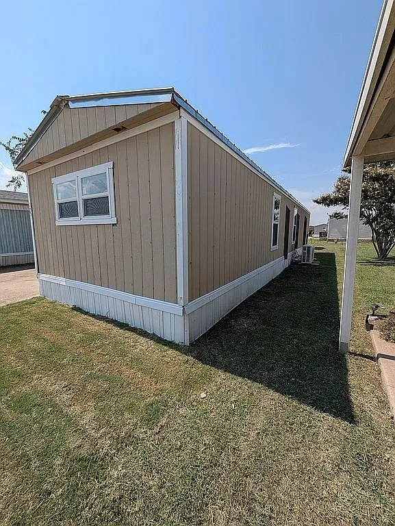Mobile Home For Sale in Denton County , 175 Preston On The Lake, Little Elm, Texas 75068, 2 Bedroom, 1 Bathroom, Garage spaces, 728 Sqft, built in 1984, mls#21336732, Real Estate Agent in Little Elm, Homes For Sale in Denton county, Homes For Sale in Little Elm, Realtor in Little Elm Texas, Real Estate Brokerage Independent Realty Texas, Luminita Cordes Realtor