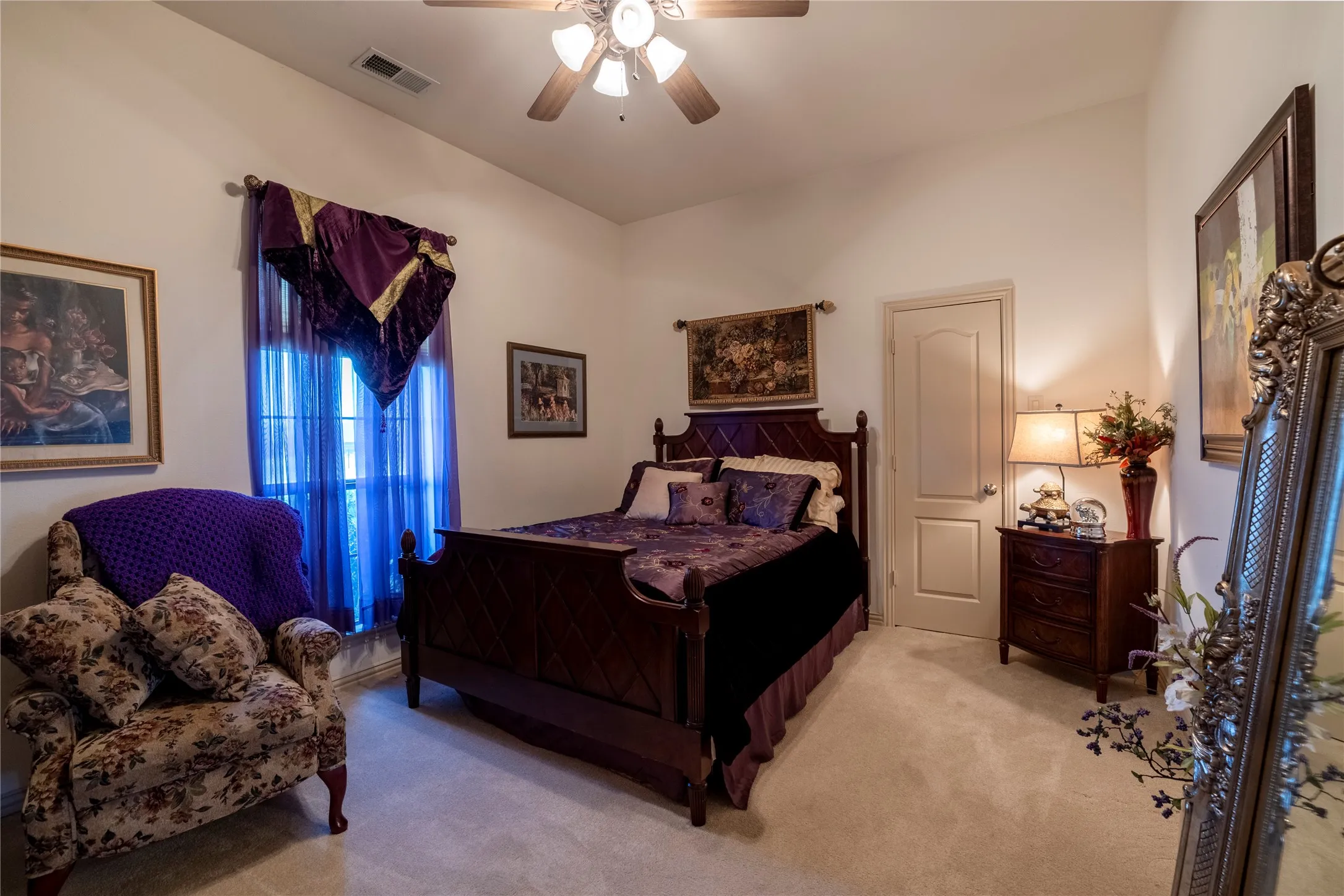 Single Family Residence For Sale in Kaufman County , 2722 W Alamosa Drive, Terrell, Texas 75160, 5 Bedrooms, 4 Bathrooms, 3 Garage spaces, 3,782 Sqft, built in 2007, Price $679,990, mls#21336927, Real Estate Agent in Terrell, Homes For Sale in Kaufman county, Homes For Sale in Terrell, Realtor in Terrell Texas, Real Estate Brokerage Independent Realty Texas, Luminita Cordes Realtor