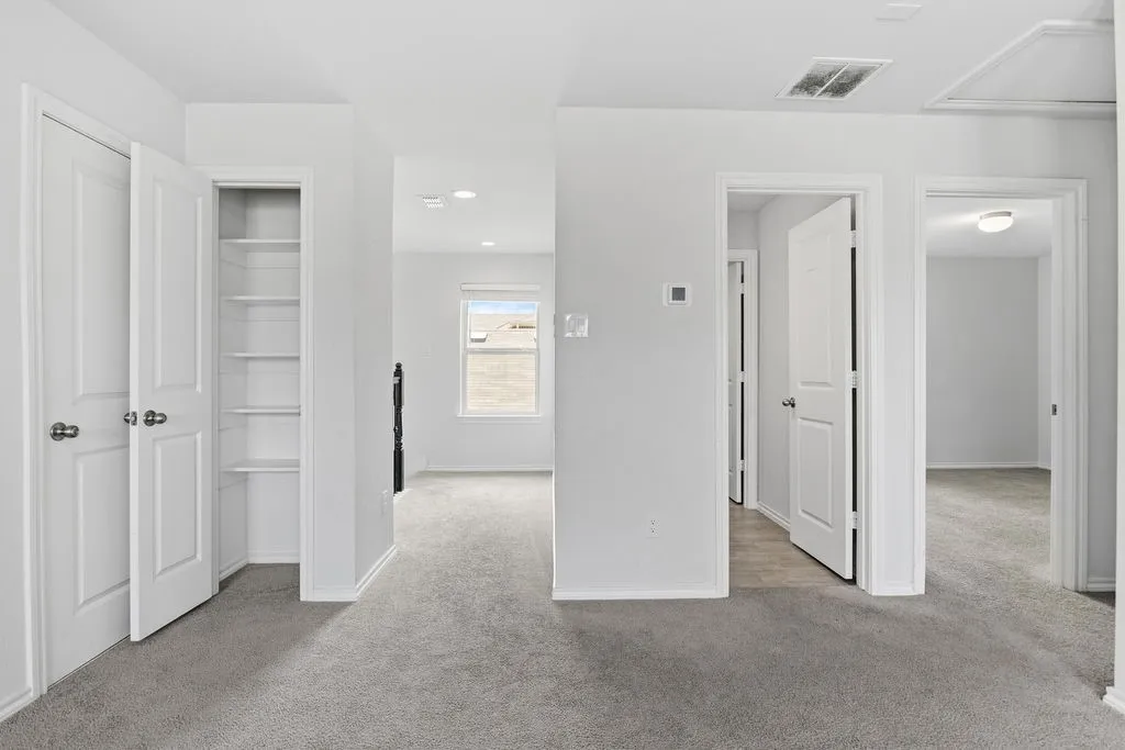 Single Family Residence For Rent in Denton County , 1024 Runnels Lane, Aubrey, Texas 76227, 3 Bedroom, 3 Bathroom, 2 Garage spaces, 2,064 Sqft, built in 2022, mls#21331319, Real Estate Agent in Aubrey, Homes For Rent in Denton county, Homes For Rent in Aubrey, Realtor in Aubrey Texas, Real Estate Brokerage Independent Realty Texas, Luminita Cordes Realtor