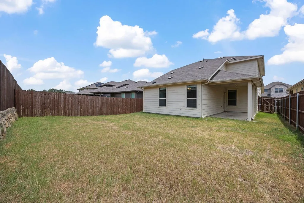 Single Family Residence For Rent in Denton County , 1024 Runnels Lane, Aubrey, Texas 76227, 3 Bedroom, 3 Bathroom, 2 Garage spaces, 2,064 Sqft, built in 2022, mls#21331319, Real Estate Agent in Aubrey, Homes For Rent in Denton county, Homes For Rent in Aubrey, Realtor in Aubrey Texas, Real Estate Brokerage Independent Realty Texas, Luminita Cordes Realtor