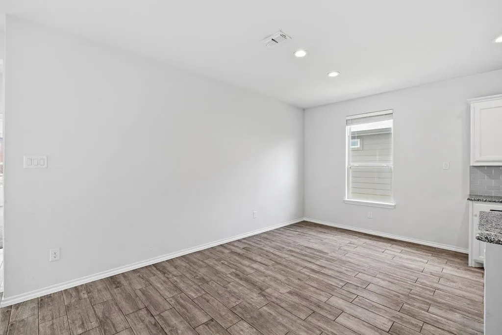 Single Family Residence For Rent in Denton County , 1024 Runnels Lane, Aubrey, Texas 76227, 3 Bedroom, 3 Bathroom, 2 Garage spaces, 2,064 Sqft, built in 2022, mls#21331319, Real Estate Agent in Aubrey, Homes For Rent in Denton county, Homes For Rent in Aubrey, Realtor in Aubrey Texas, Real Estate Brokerage Independent Realty Texas, Luminita Cordes Realtor