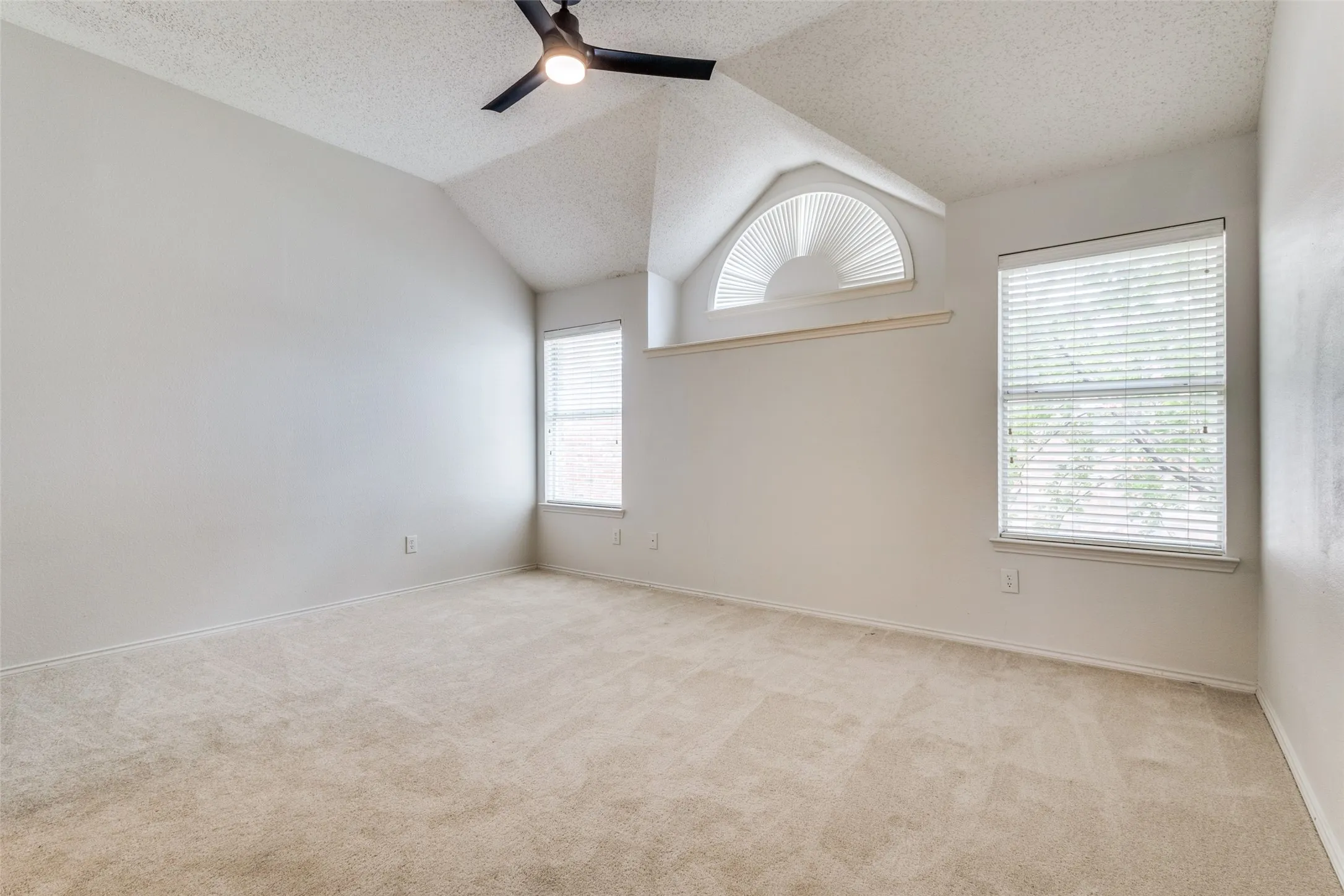 Single Family Residence For Rent in Collin County , 7046 Saint Augustine Drive, Frisco, Texas 75033, 4 Bedroom, 2 Bathroom, 2 Garage spaces, 1,995 Sqft, built in 2000, mls#21337244, Real Estate Agent in Frisco, Homes For Rent in Collin county, Homes For Rent in Frisco, Realtor in Frisco Texas, Real Estate Brokerage Independent Realty Texas, Luminita Cordes Realtor