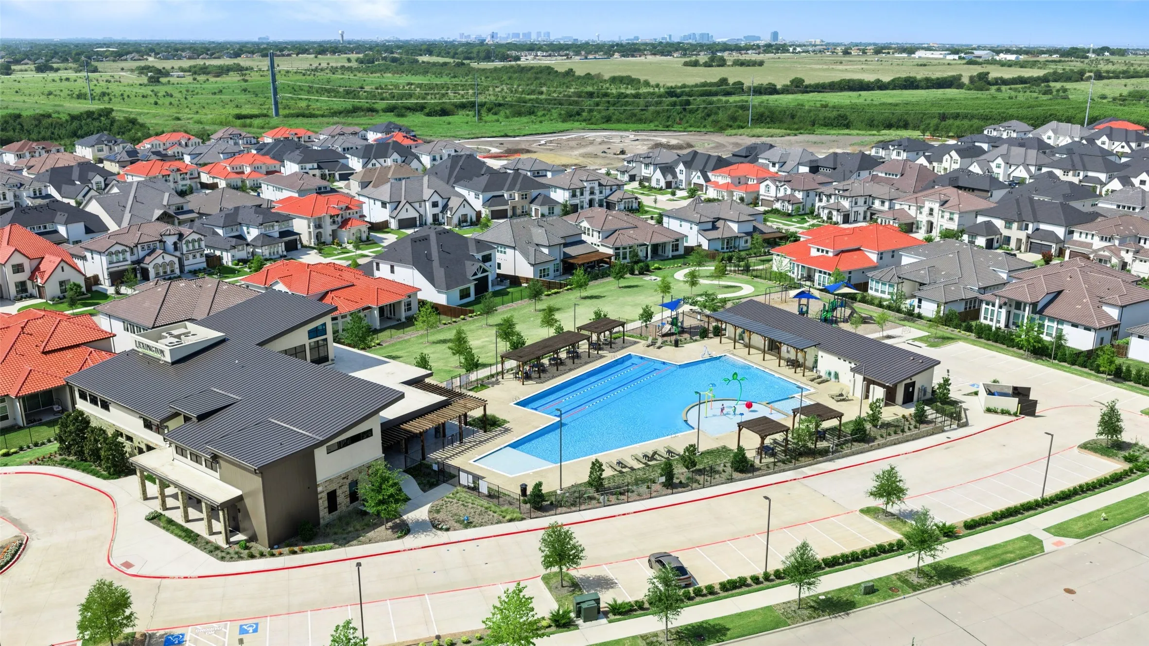 Single Family Residence For Sale in Collin County , 10659 Downy Cup Drive, Frisco, Texas 75035, 5 Bedroom, 3 Bathroom, 2 Garage spaces, 2,446 Sqft, built in 2022, mls#21336631, Real Estate Agent in Frisco, Homes For Sale in Collin county, Homes For Sale in Frisco, Realtor in Frisco Texas, Real Estate Brokerage Independent Realty Texas, Luminita Cordes Realtor