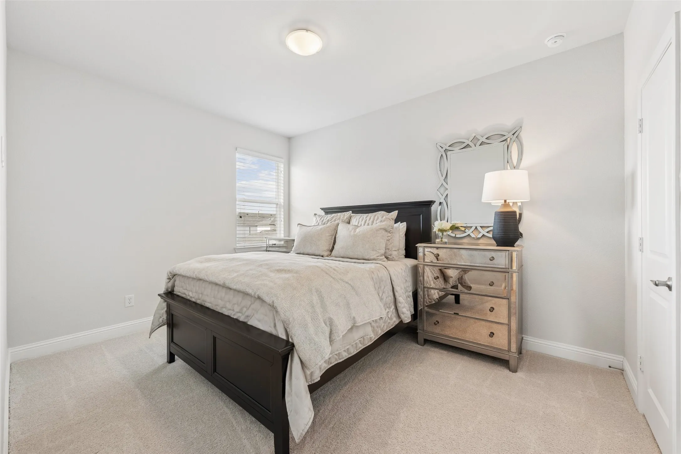Single Family Residence For Sale in Collin County , 10659 Downy Cup Drive, Frisco, Texas 75035, 5 Bedroom, 3 Bathroom, 2 Garage spaces, 2,446 Sqft, built in 2022, mls#21336631, Real Estate Agent in Frisco, Homes For Sale in Collin county, Homes For Sale in Frisco, Realtor in Frisco Texas, Real Estate Brokerage Independent Realty Texas, Luminita Cordes Realtor