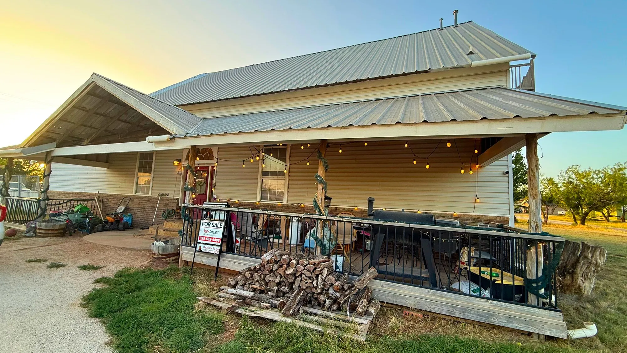 Single Family Residence For Sale in Jones County , 1302 20th Street, Anson, Texas 79501, 3 Bedroom, 2 Bathroom, 1 Garage spaces, 2,734 Sqft, built in 1999, mls#21337252, Real Estate Agent in Anson, Homes For Sale in Jones county, Homes For Sale in Anson, Realtor in Anson Texas, Real Estate Brokerage Independent Realty Texas, Luminita Cordes Realtor