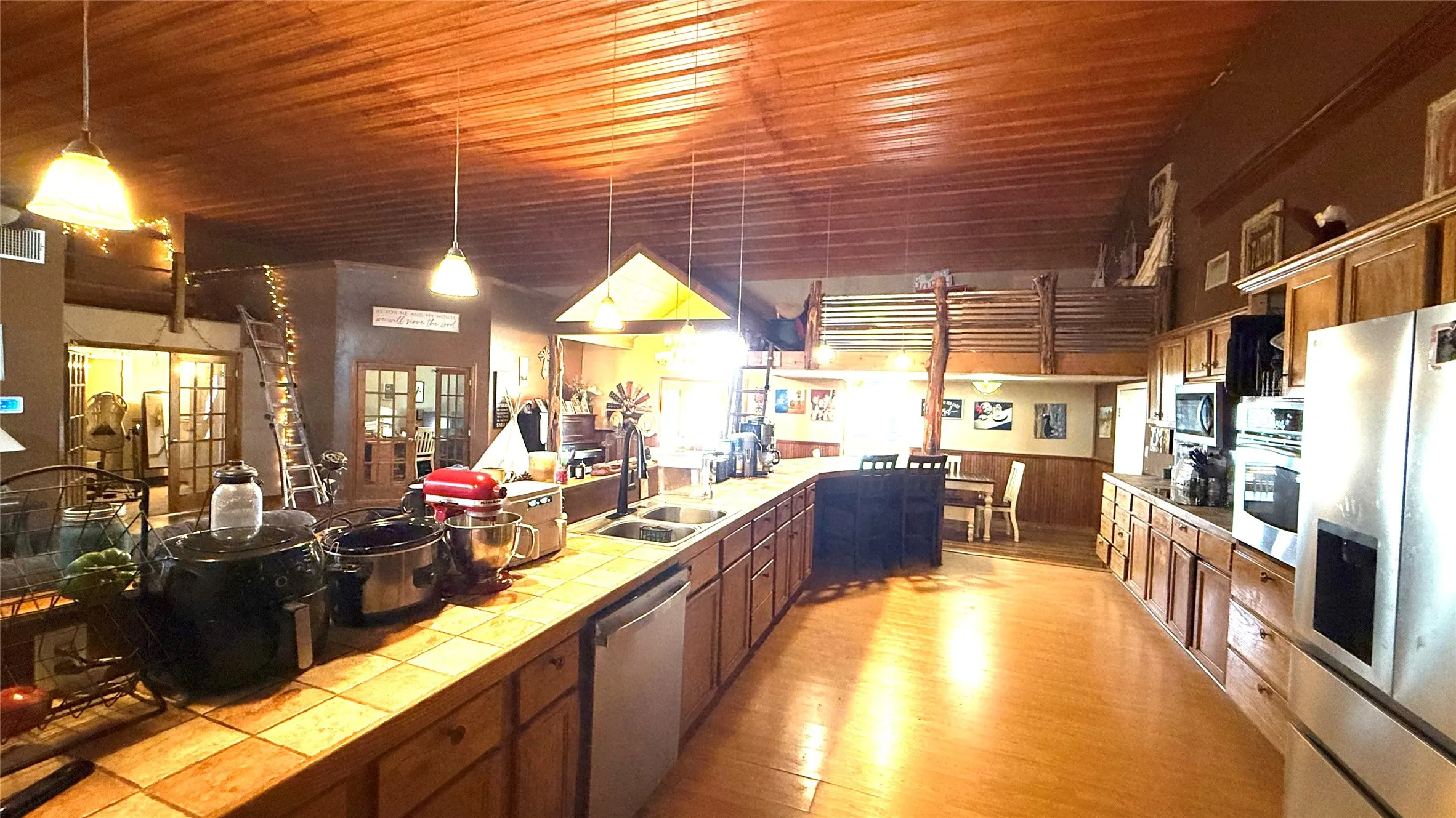 Single Family Residence For Sale in Jones County , 1302 20th Street, Anson, Texas 79501, 3 Bedroom, 2 Bathroom, 1 Garage spaces, 2,734 Sqft, built in 1999, mls#21337252, Real Estate Agent in Anson, Homes For Sale in Jones county, Homes For Sale in Anson, Realtor in Anson Texas, Real Estate Brokerage Independent Realty Texas, Luminita Cordes Realtor