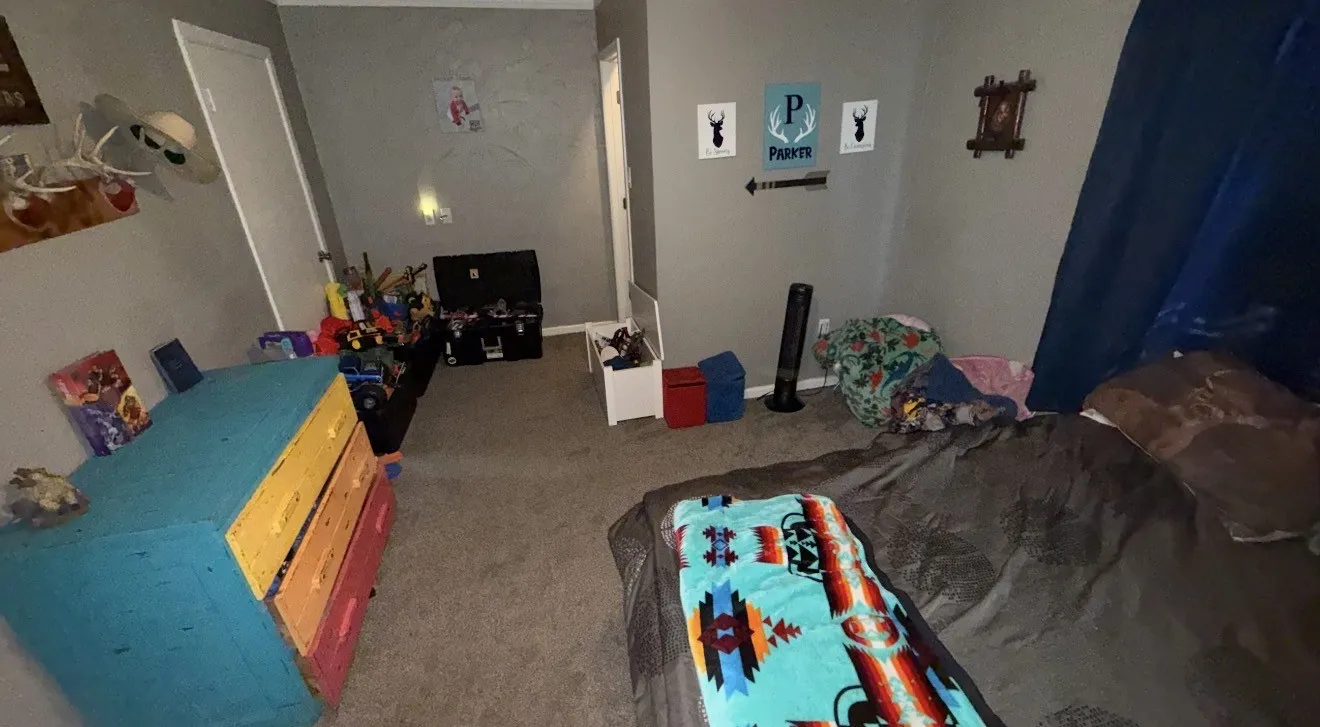2nd bedroom