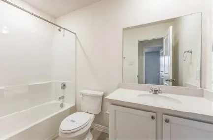Townhouse For Rent in Tarrant County , 6409 Blue Trail, Arlington, Texas 76001, 3 Bedroom, 3 Bathroom, 1 Garage spaces, 1,661 Sqft, built in 2023, mls#21337263, Real Estate Agent in Arlington, Homes For Rent in Tarrant county, Homes For Rent in Arlington, Realtor in Arlington Texas, Real Estate Brokerage Independent Realty Texas, Luminita Cordes Realtor