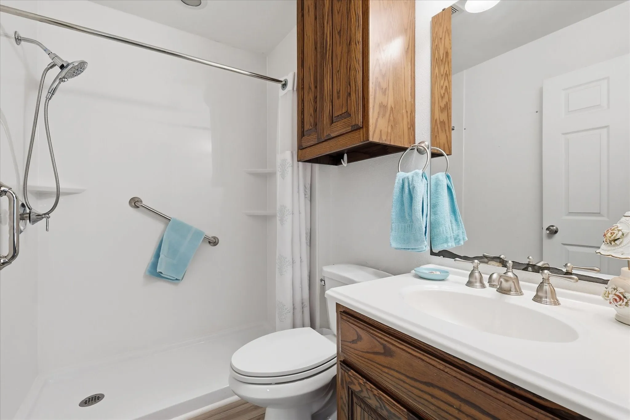 Single Family Residence For Sale in Grayson County , 116 Pecan Street, Whitesboro, Texas 76273, 3 Bedroom, 1 Bathroom, Garage spaces, 1,068 Sqft, built in 1960, mls#21336542, Real Estate Agent in Whitesboro, Homes For Sale in Grayson county, Homes For Sale in Whitesboro, Realtor in Whitesboro Texas, Real Estate Brokerage Independent Realty Texas, Luminita Cordes Realtor