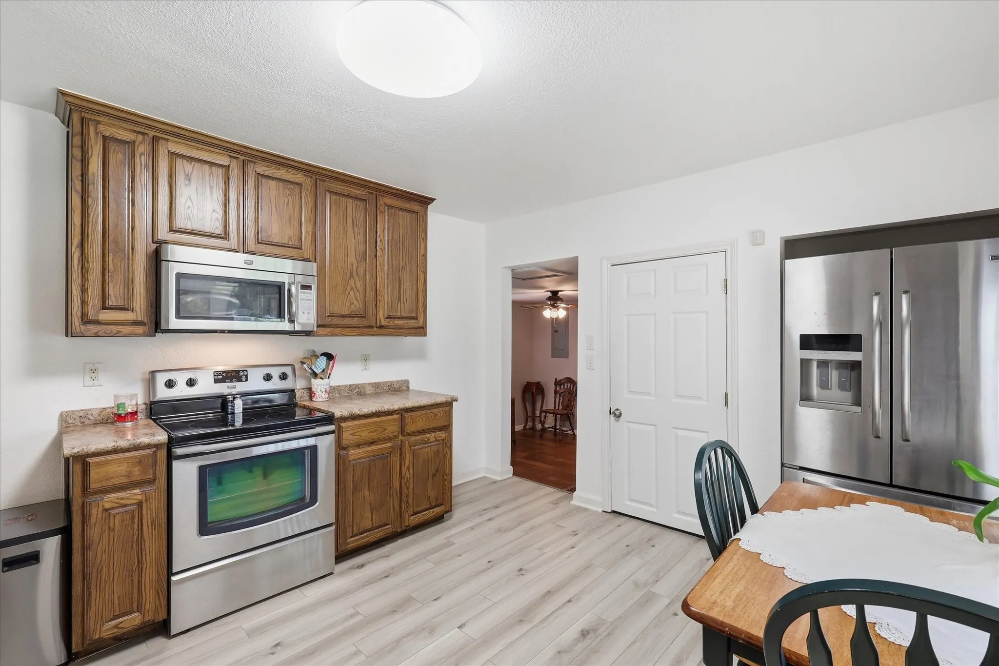Single Family Residence For Sale in Grayson County , 116 Pecan Street, Whitesboro, Texas 76273, 3 Bedroom, 1 Bathroom, Garage spaces, 1,068 Sqft, built in 1960, mls#21336542, Real Estate Agent in Whitesboro, Homes For Sale in Grayson county, Homes For Sale in Whitesboro, Realtor in Whitesboro Texas, Real Estate Brokerage Independent Realty Texas, Luminita Cordes Realtor